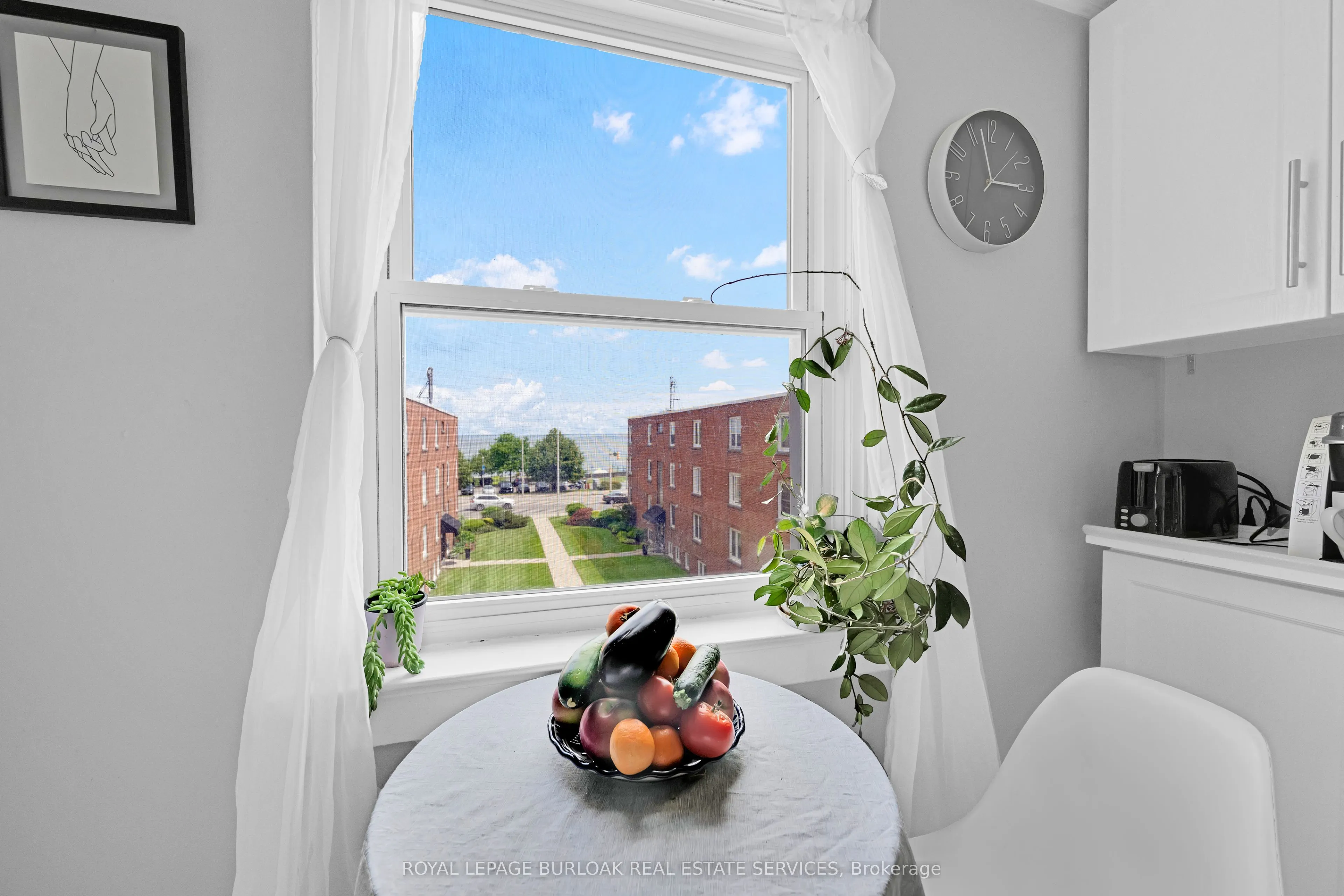 1349 Lakeshore Road, #22