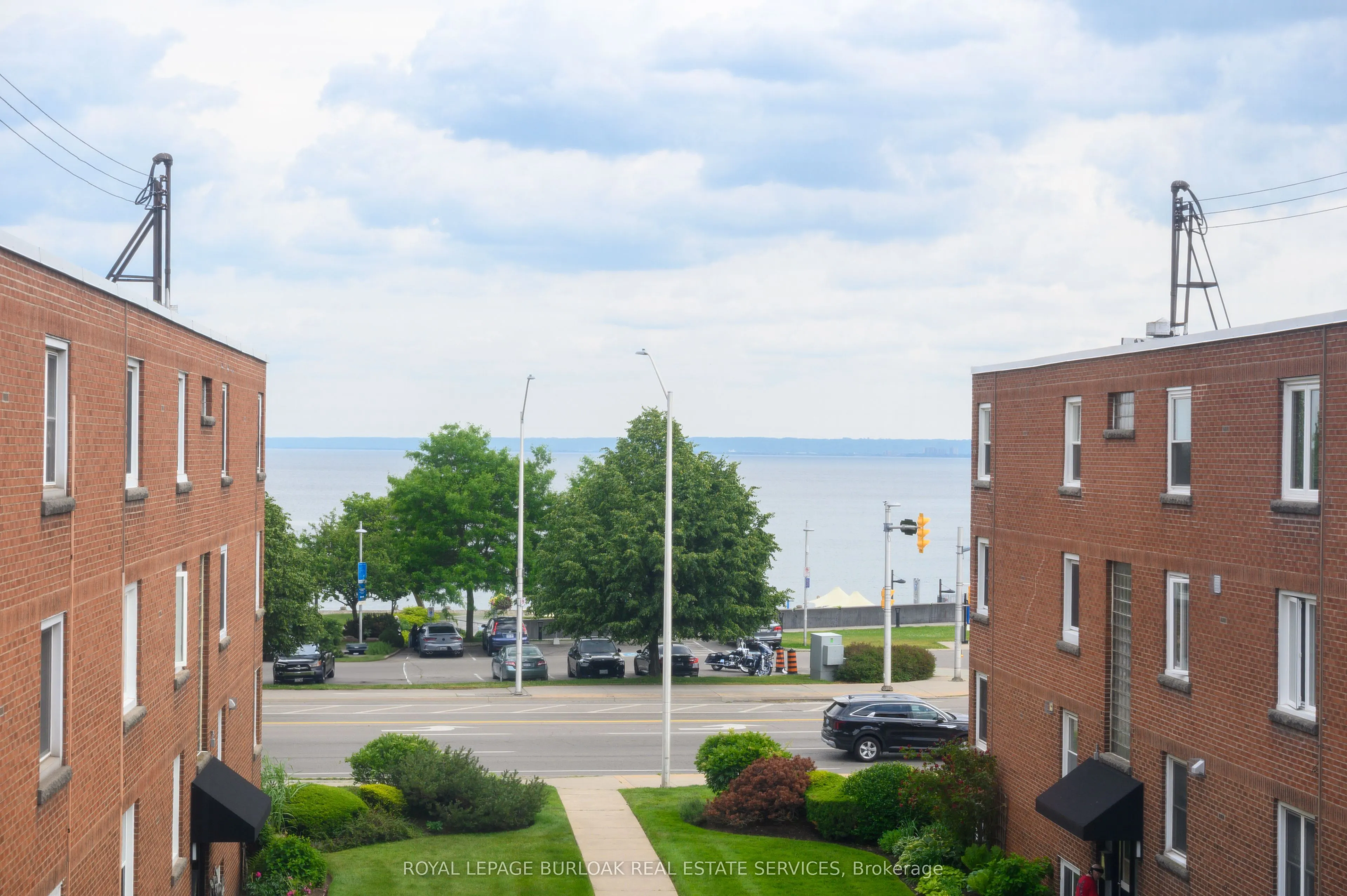 1349 Lakeshore Road, #22