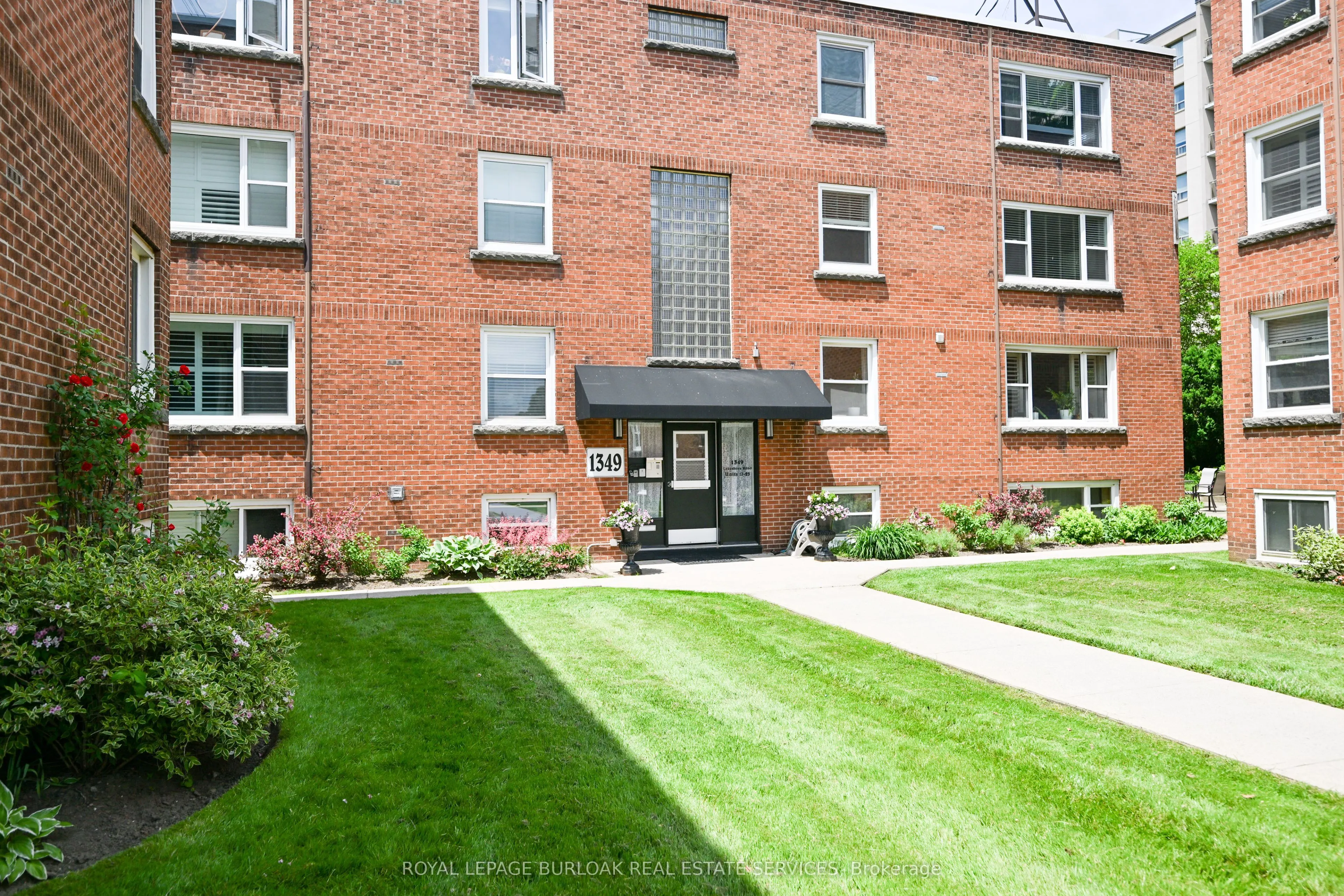 1349 Lakeshore Road, #22