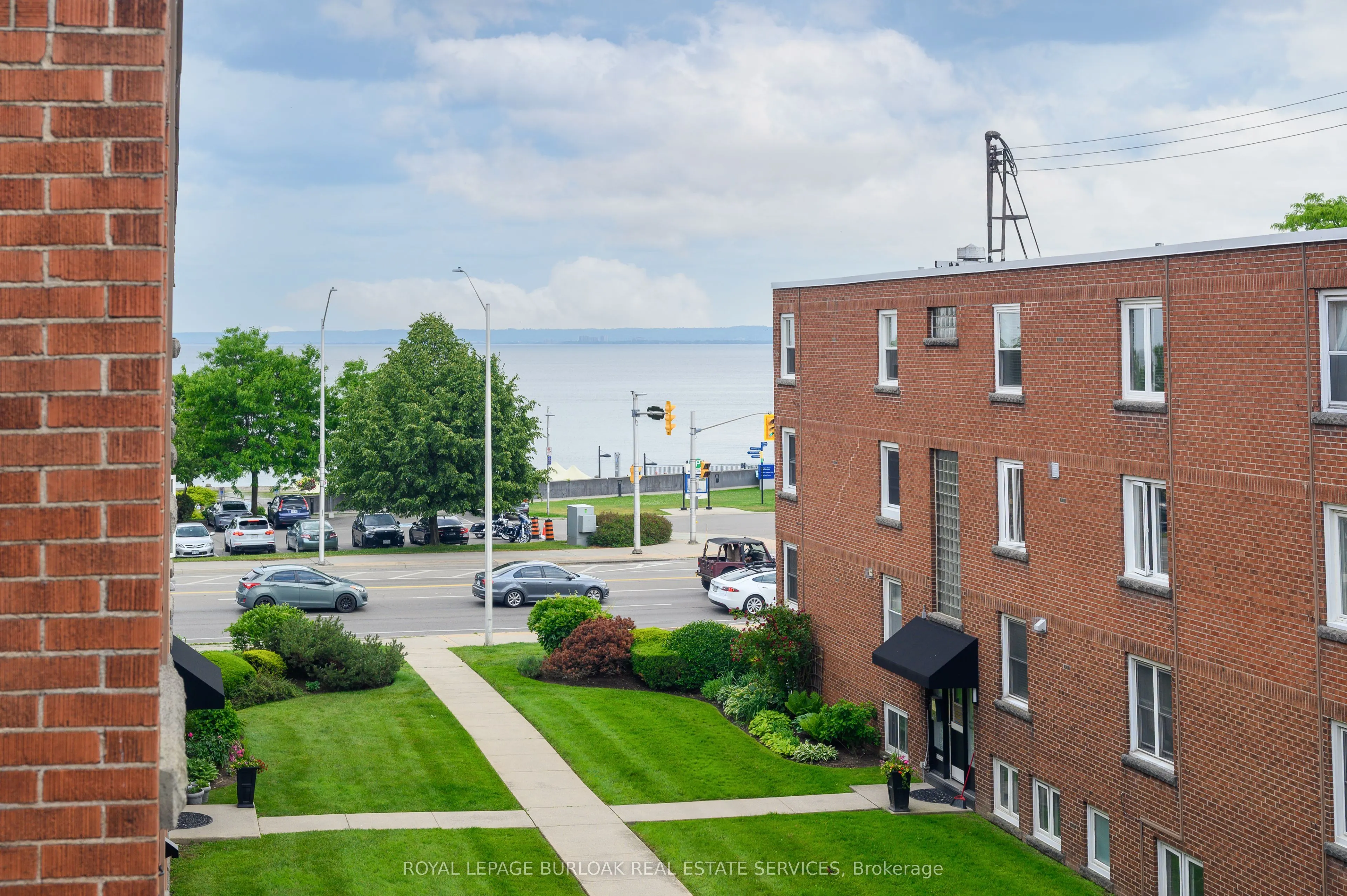 1349 Lakeshore Road, #22