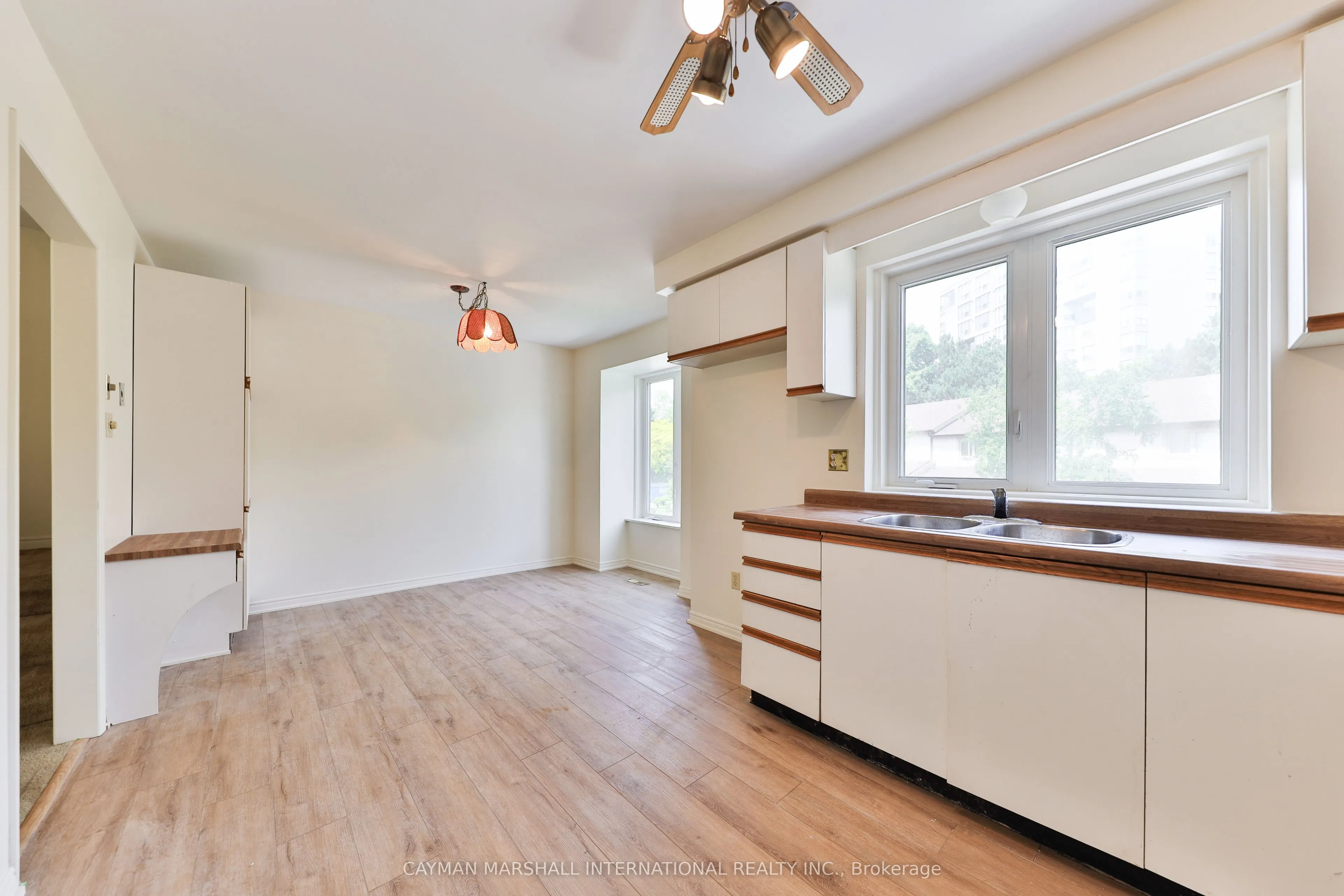 1160 Walden Circle, #11