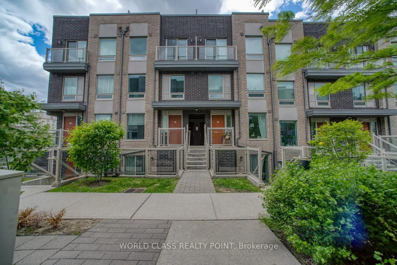 7 Applewood Lane E, #221