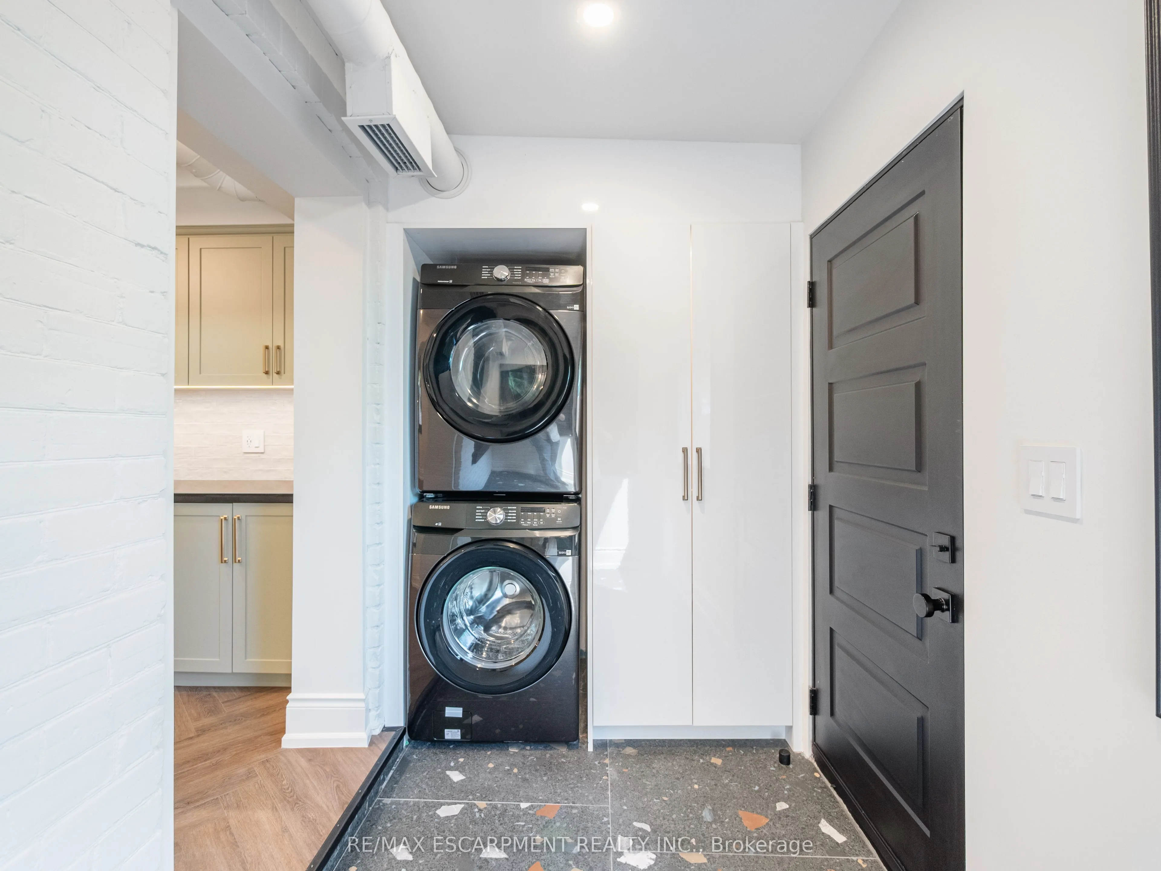 46 O'hara Avenue, #1