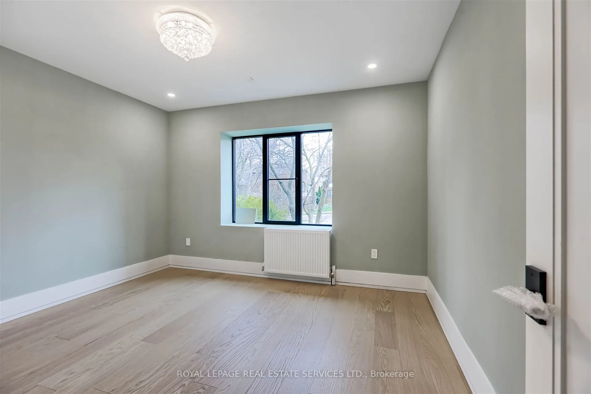 324 Riverside Drive