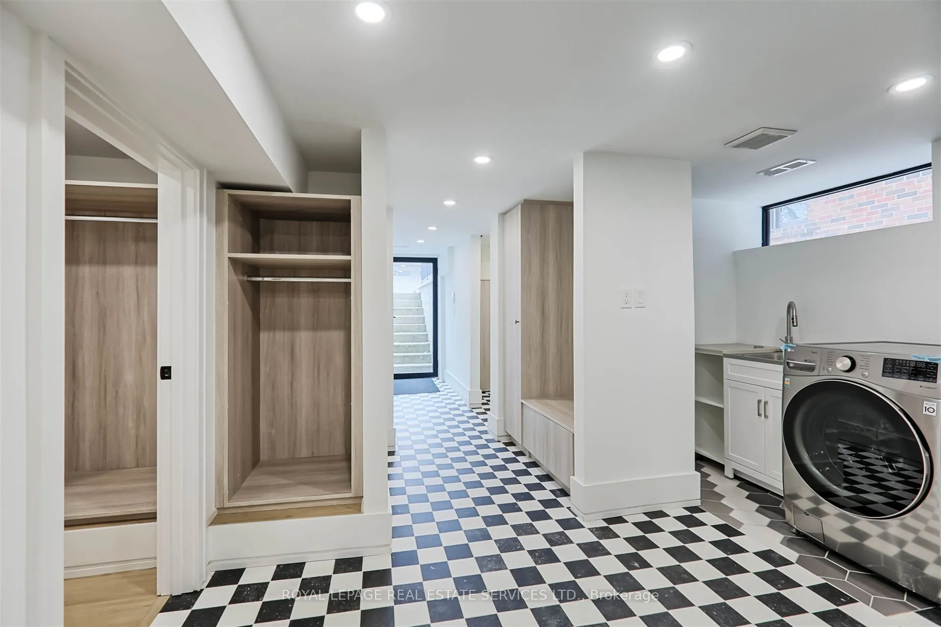 324 Riverside Drive