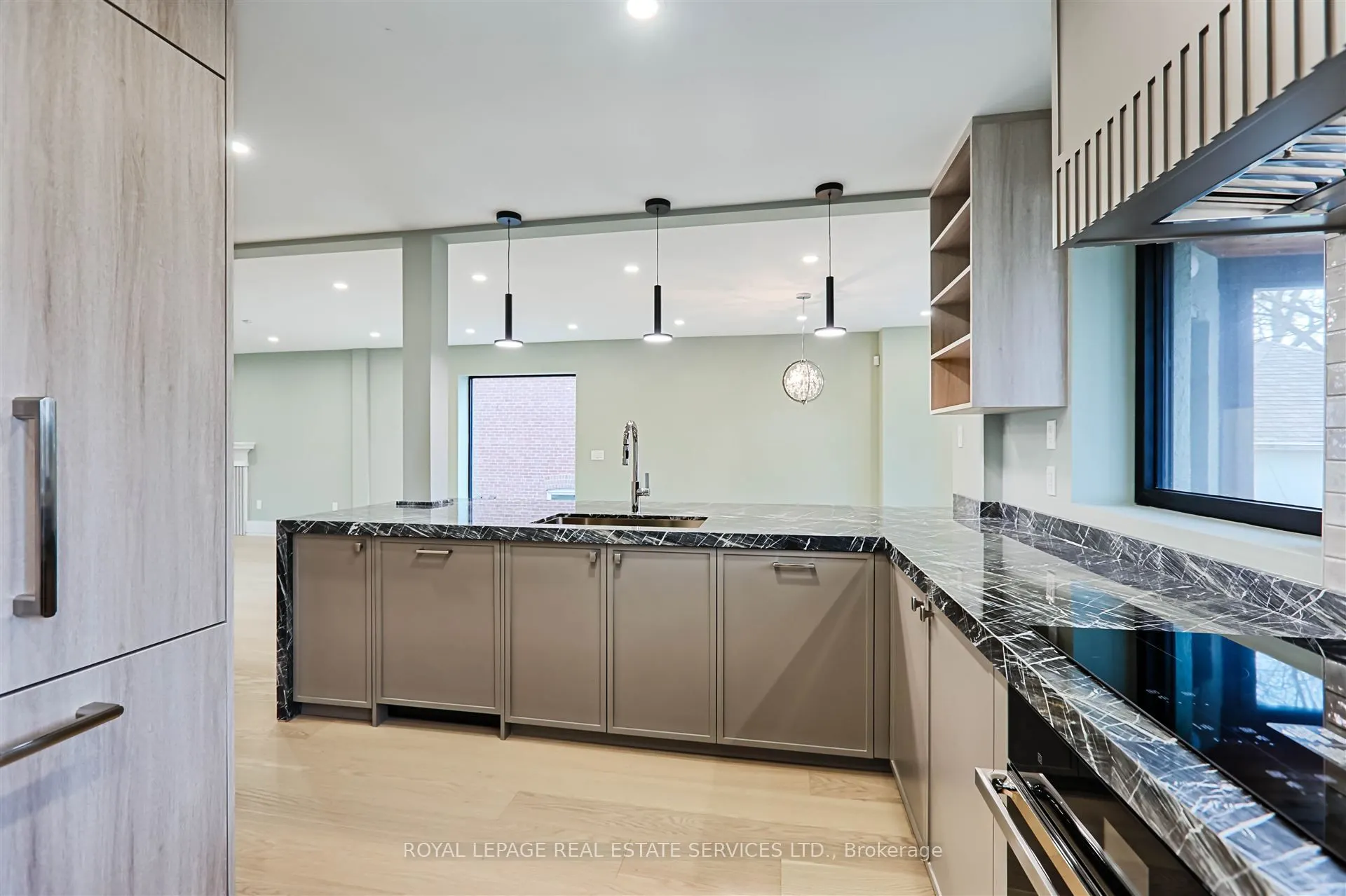 324 Riverside Drive