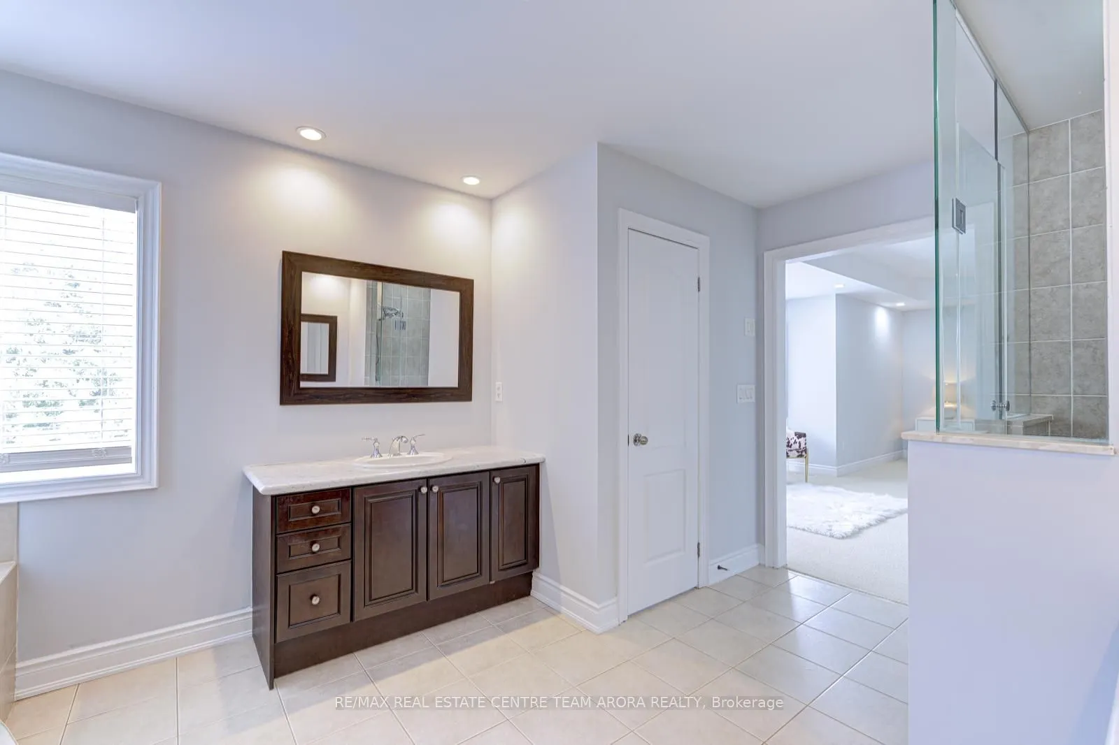 3313 Mistwell Crescent