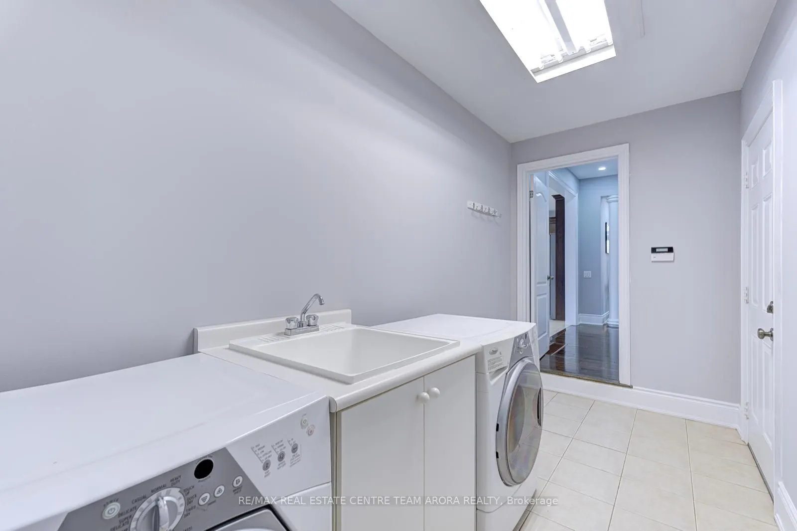 3313 Mistwell Crescent