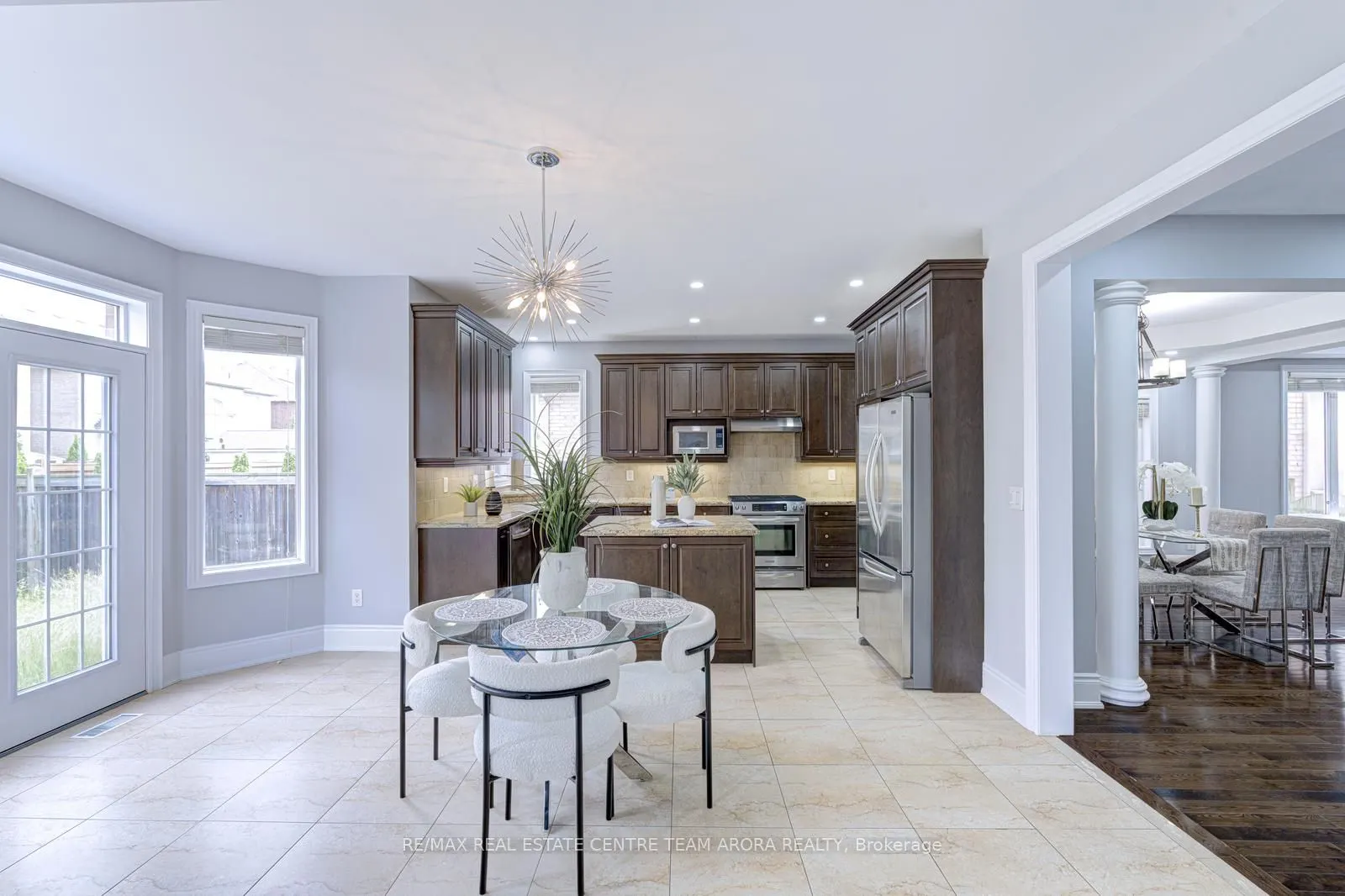 3313 Mistwell Crescent