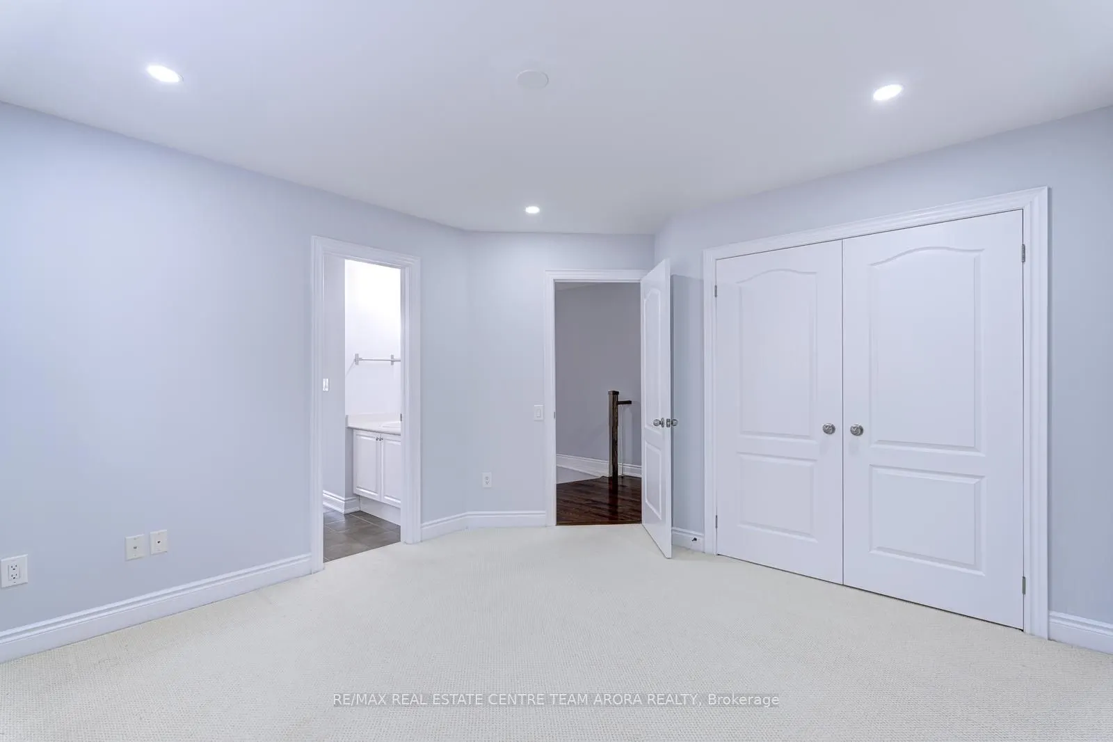 3313 Mistwell Crescent