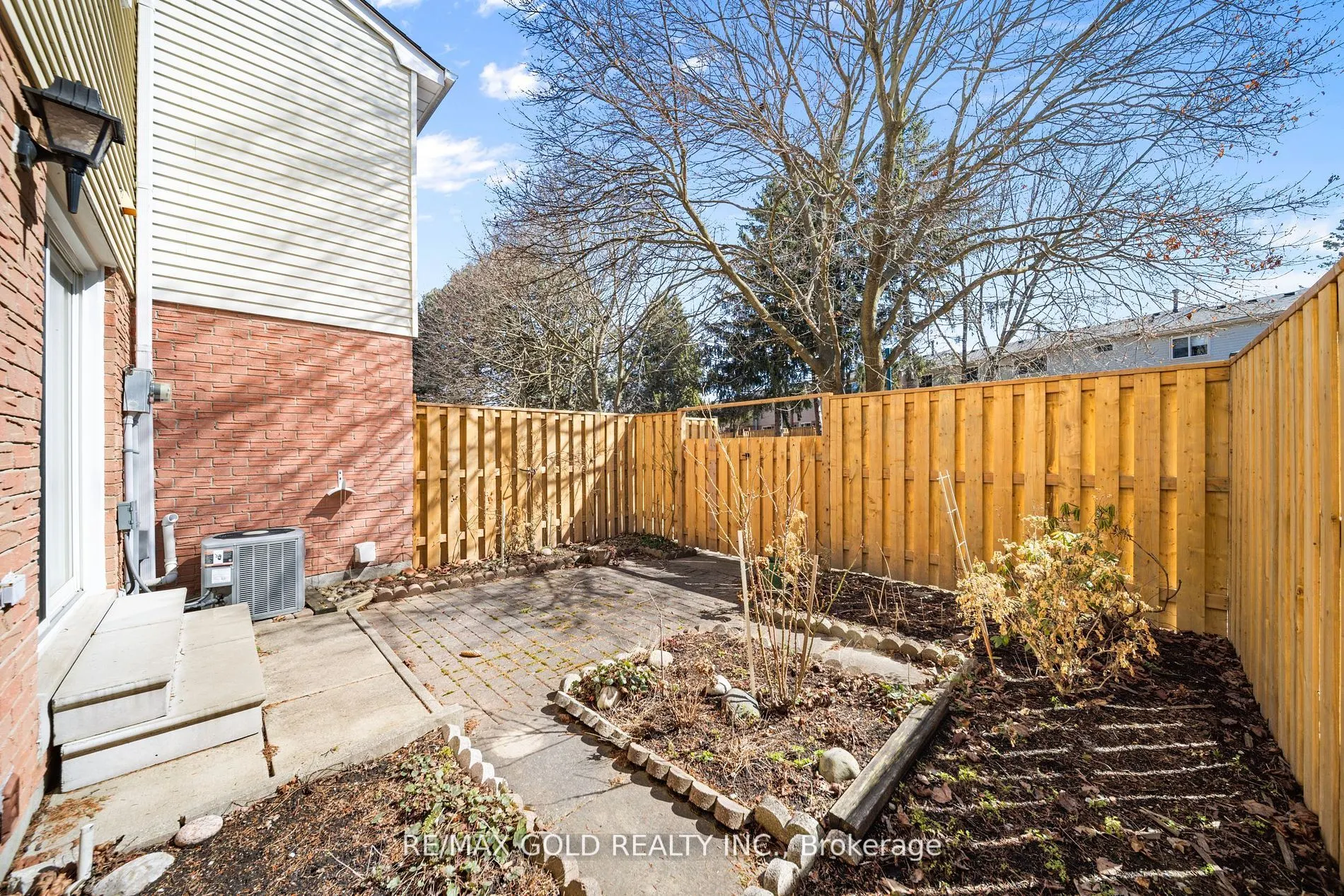 1050 Shawnmarr Road, #10