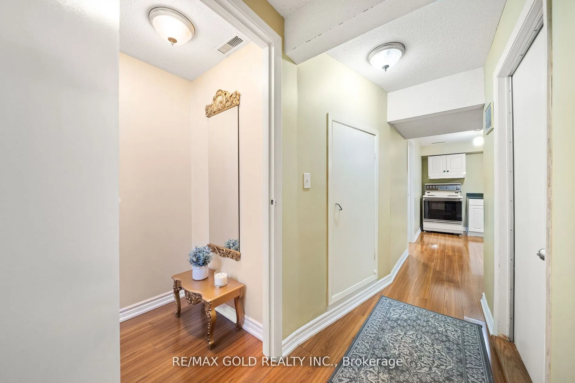 1050 Shawnmarr Road, #10