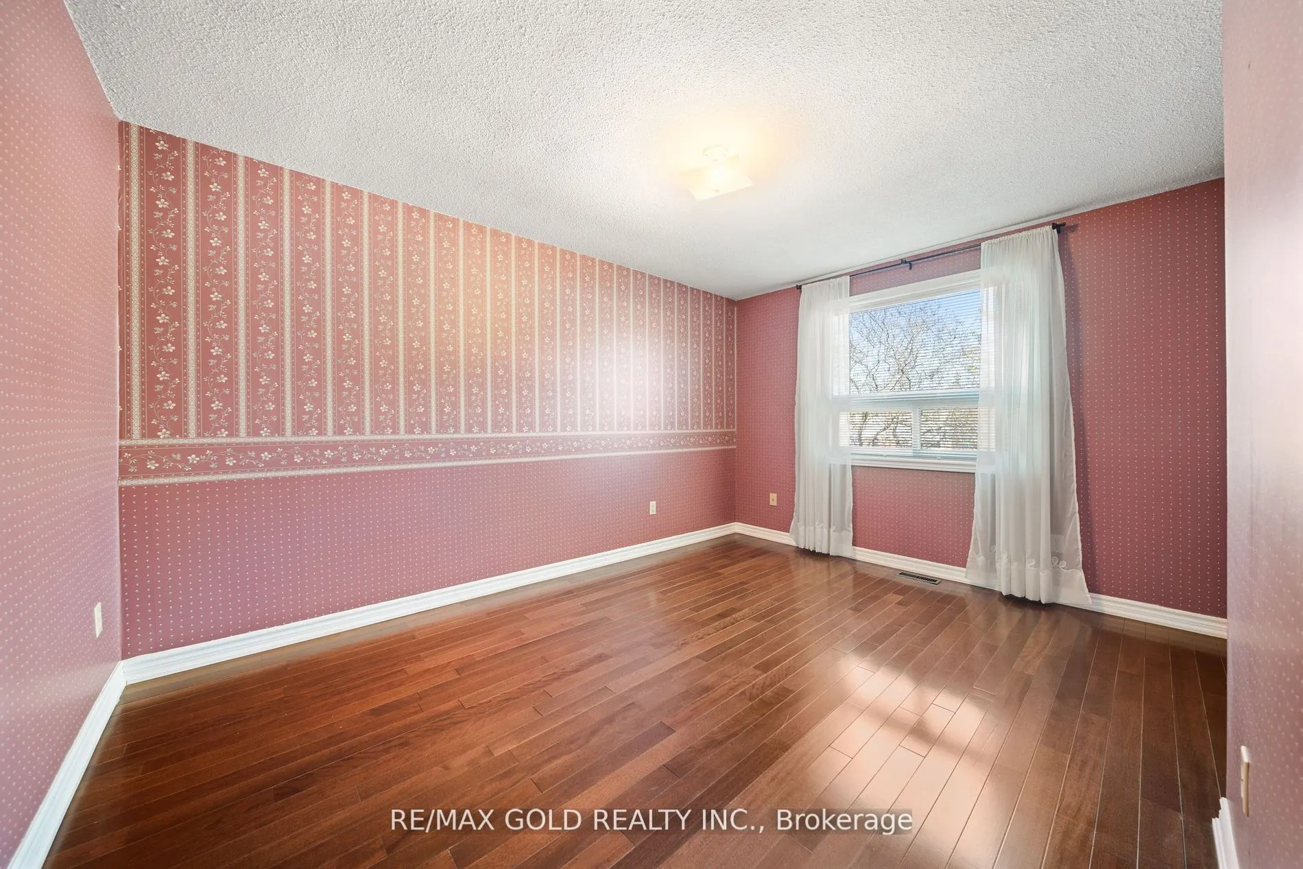 1050 Shawnmarr Road, #10