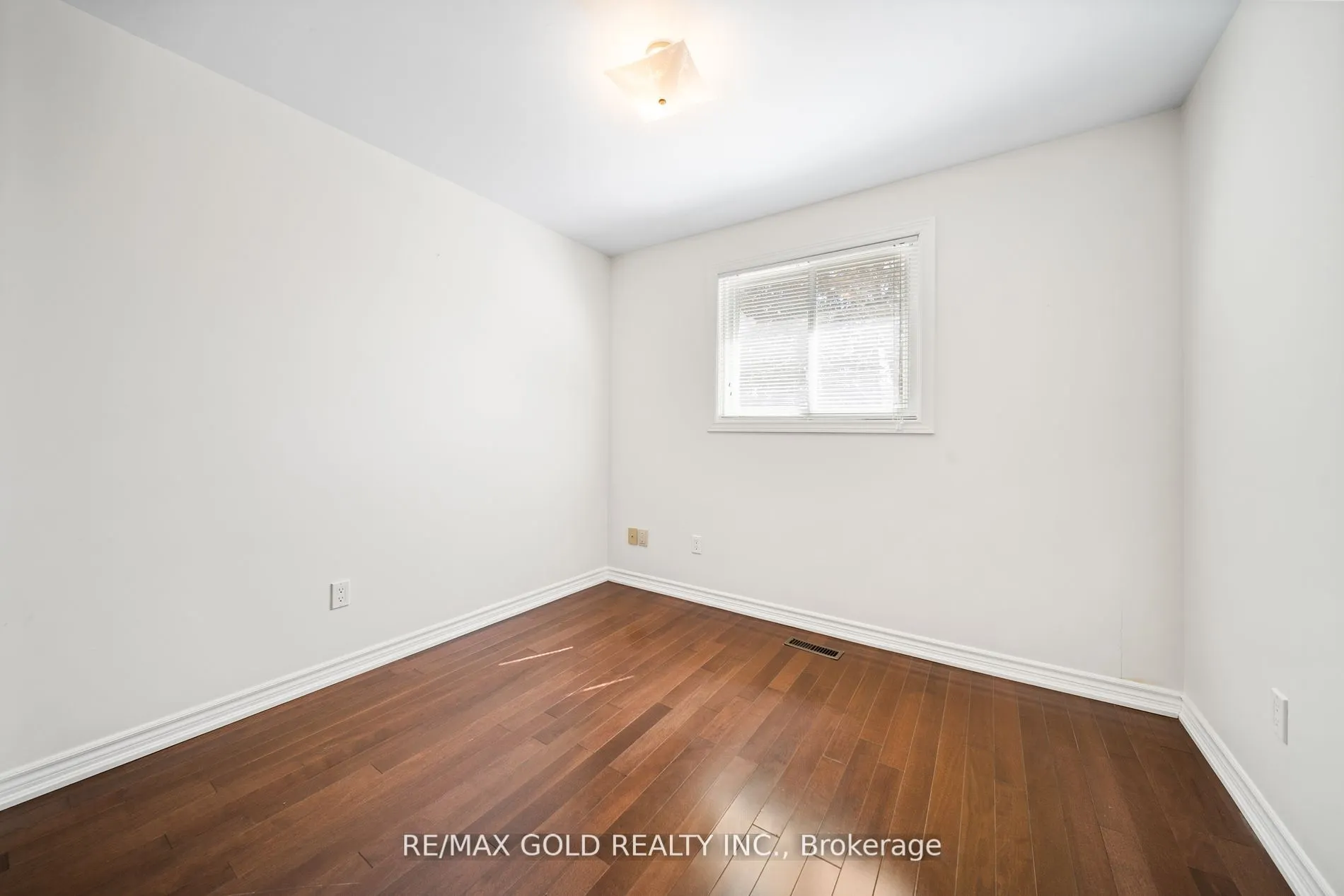 1050 Shawnmarr Road, #10