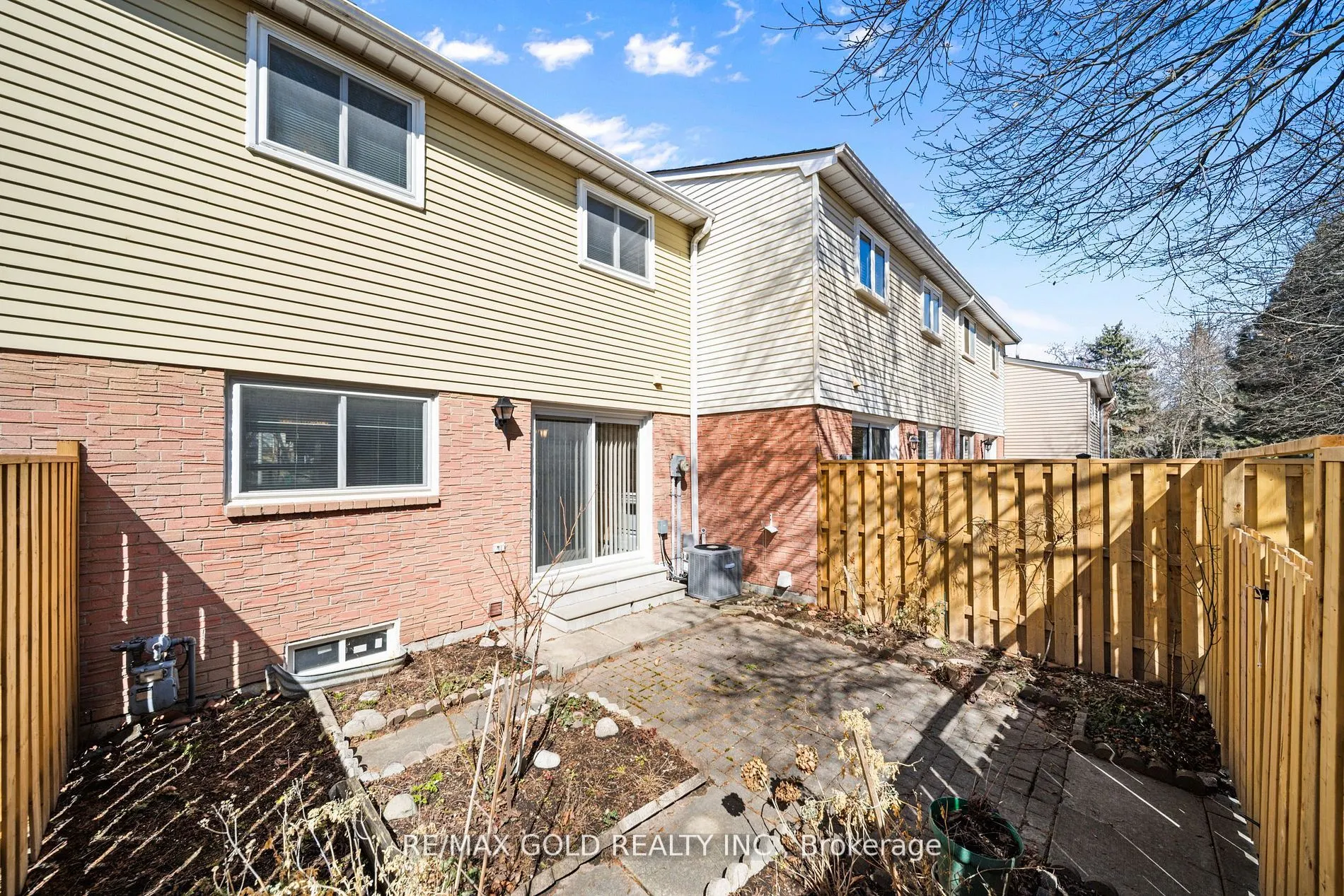 1050 Shawnmarr Road, #10