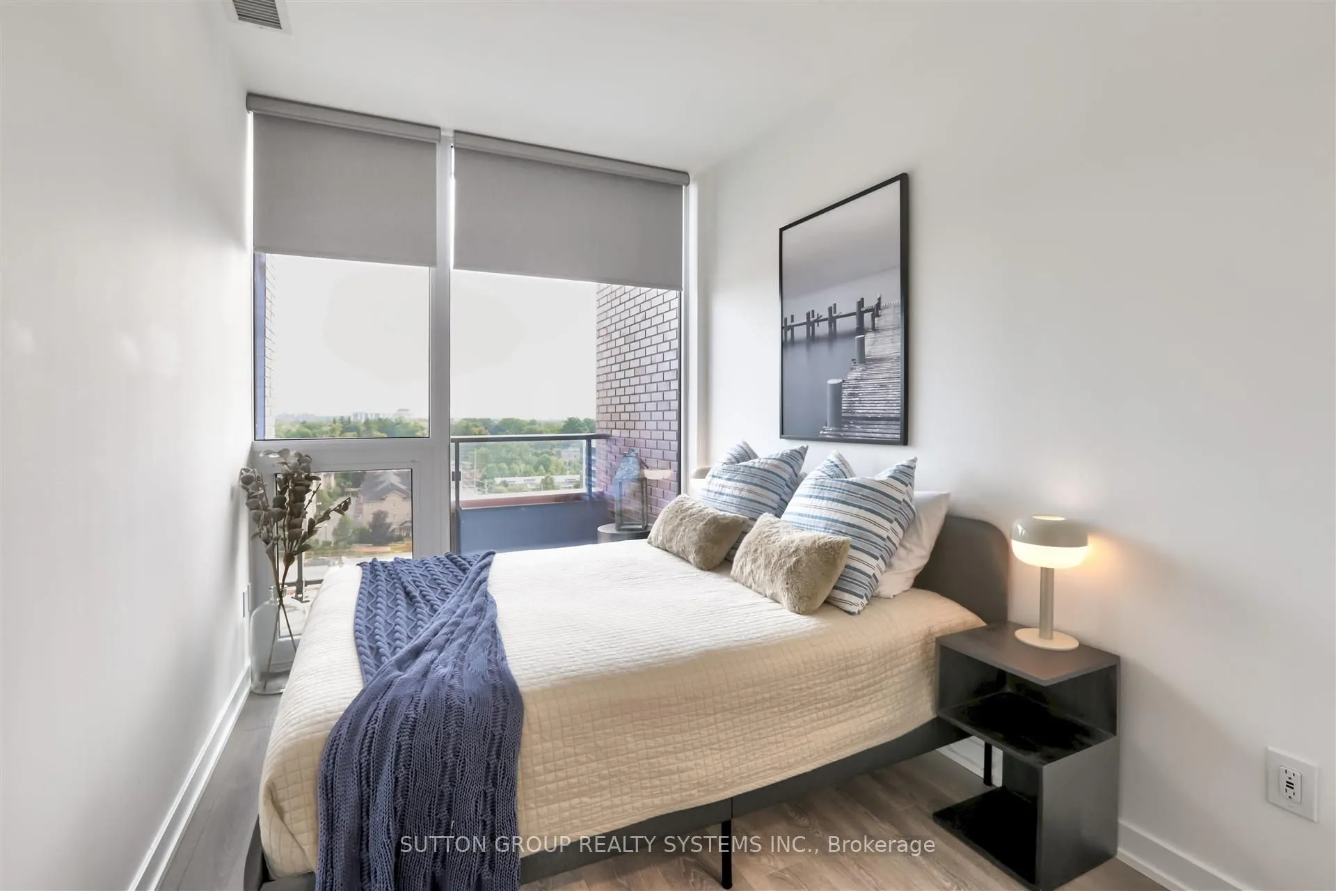 28 Ann Street, #807