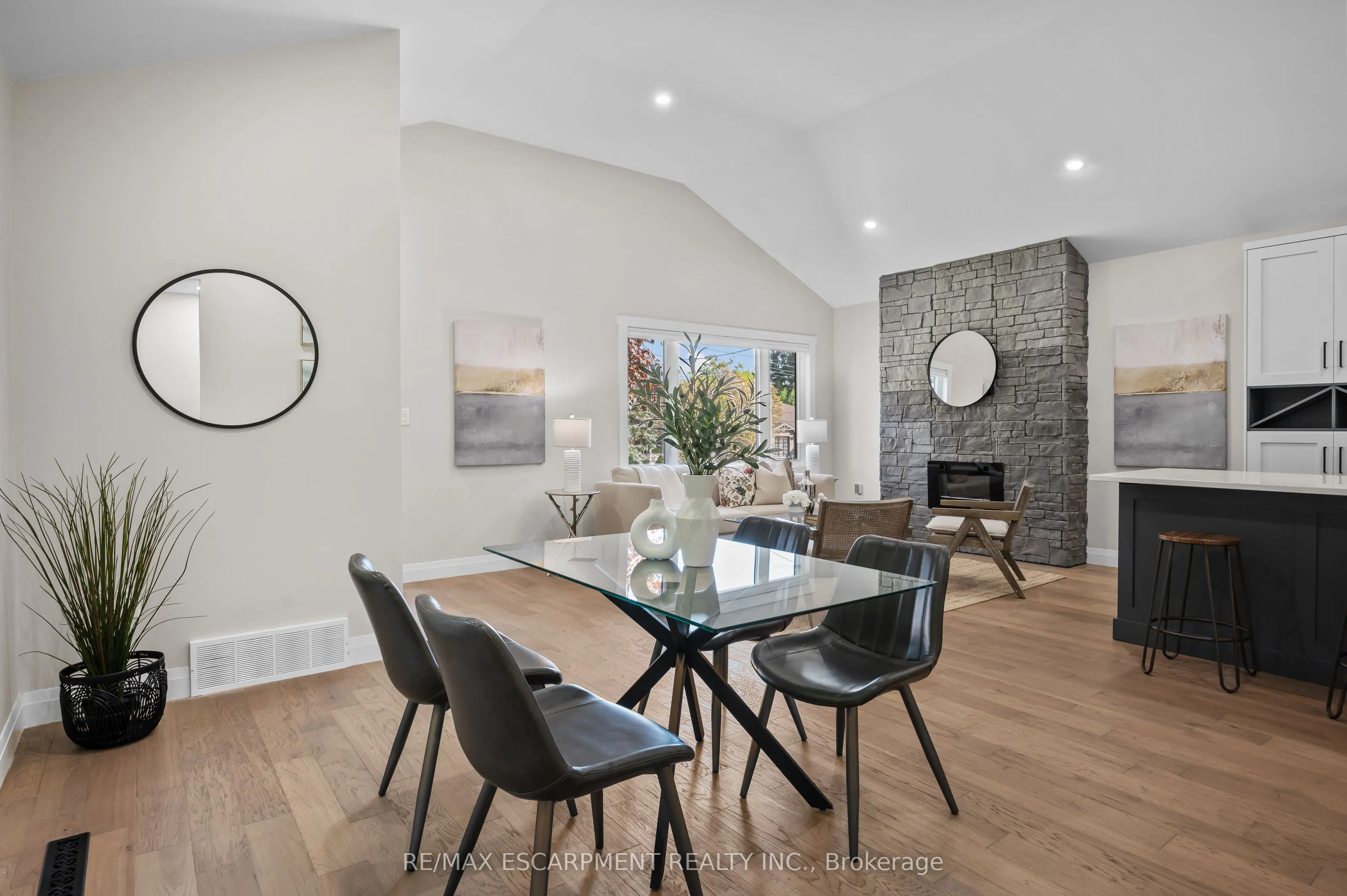 1041 Shepherd's Drive