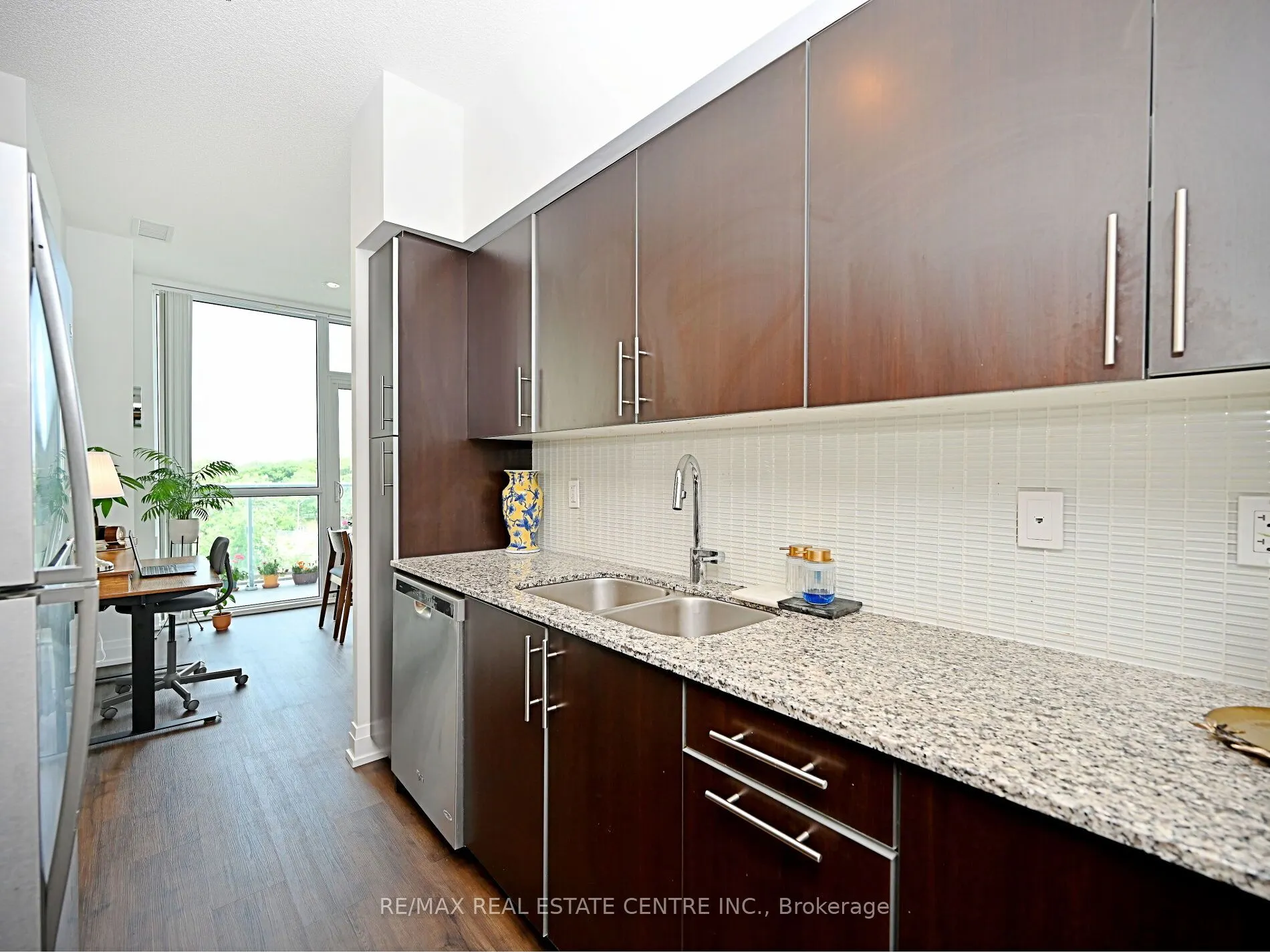 65 Speers Road, #505