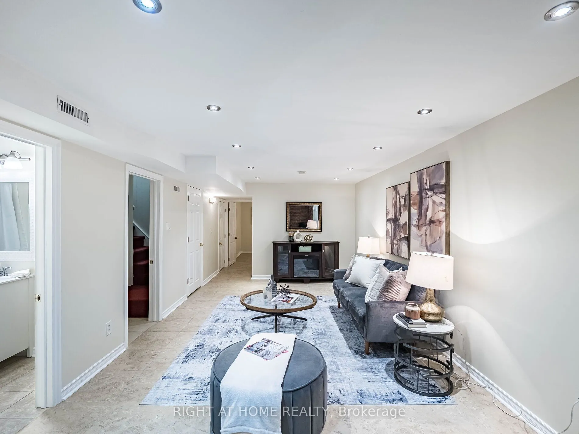 118 Bonham Boulevard