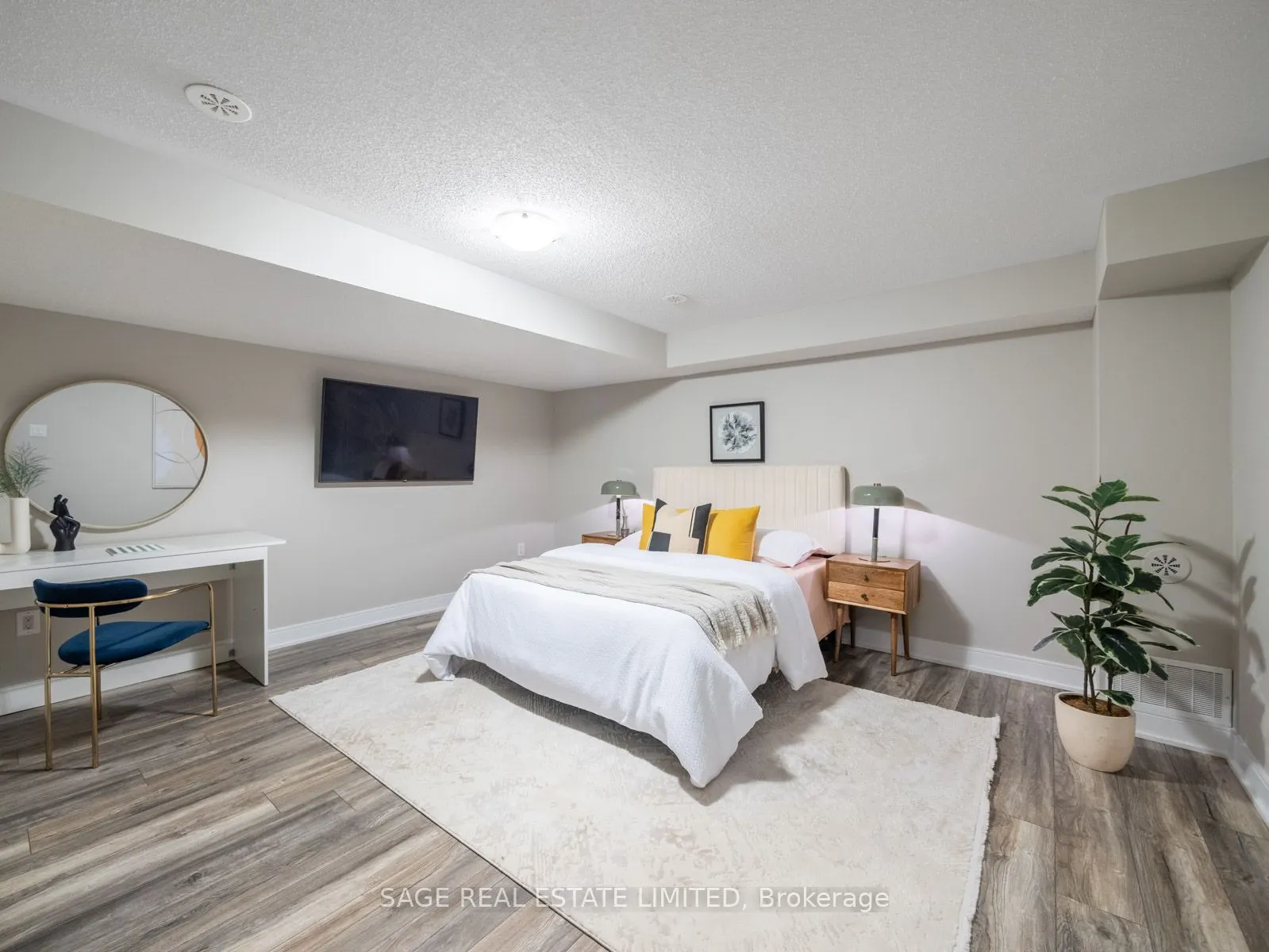 608 Mermaid Crescent