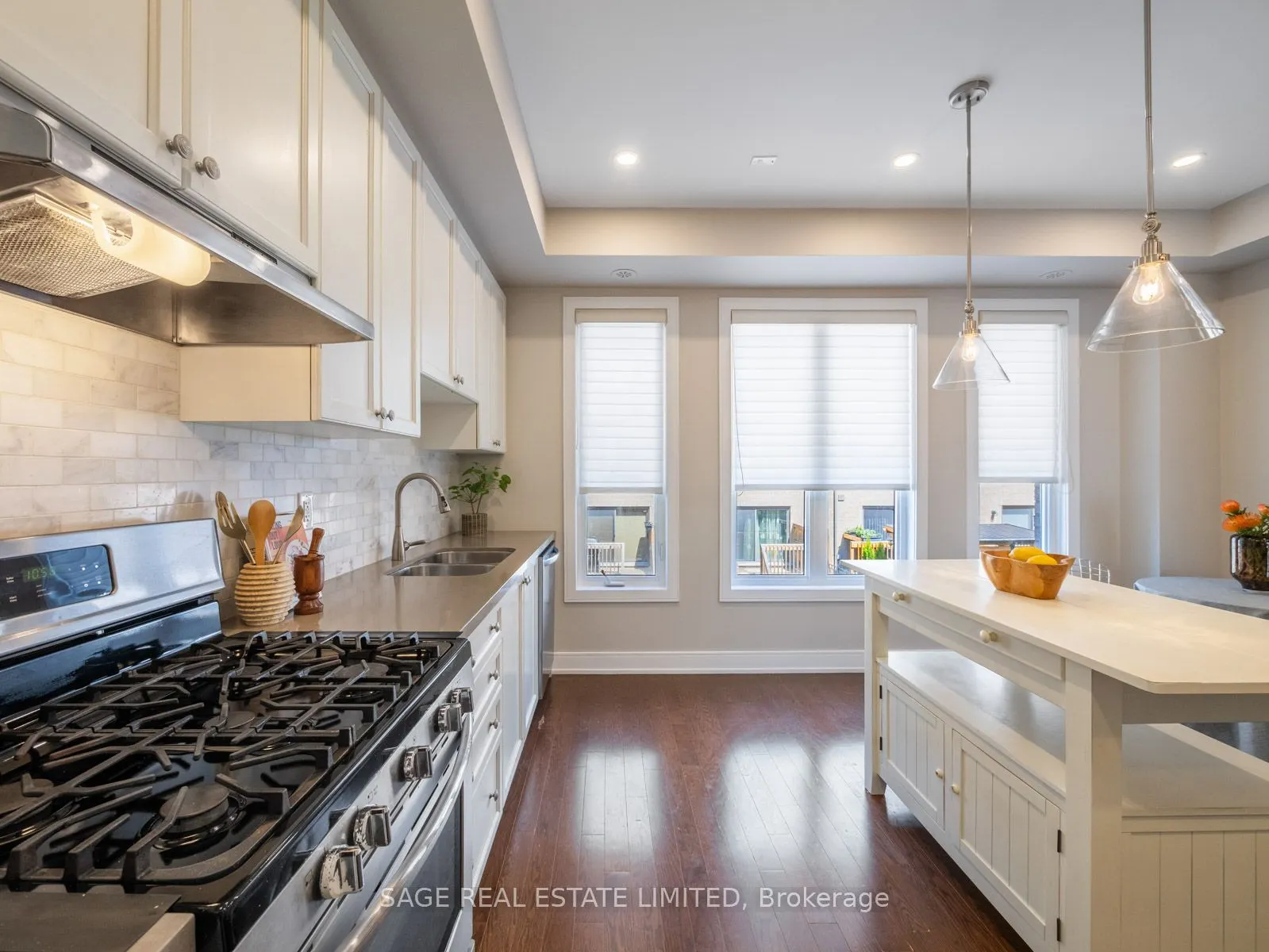 608 Mermaid Crescent