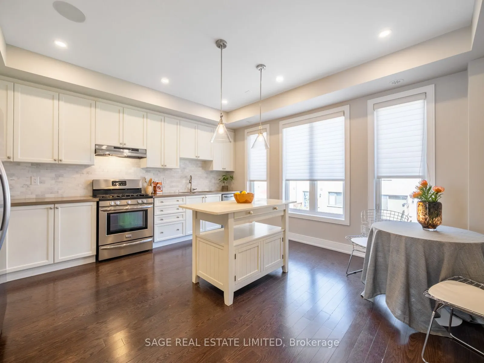 608 Mermaid Crescent