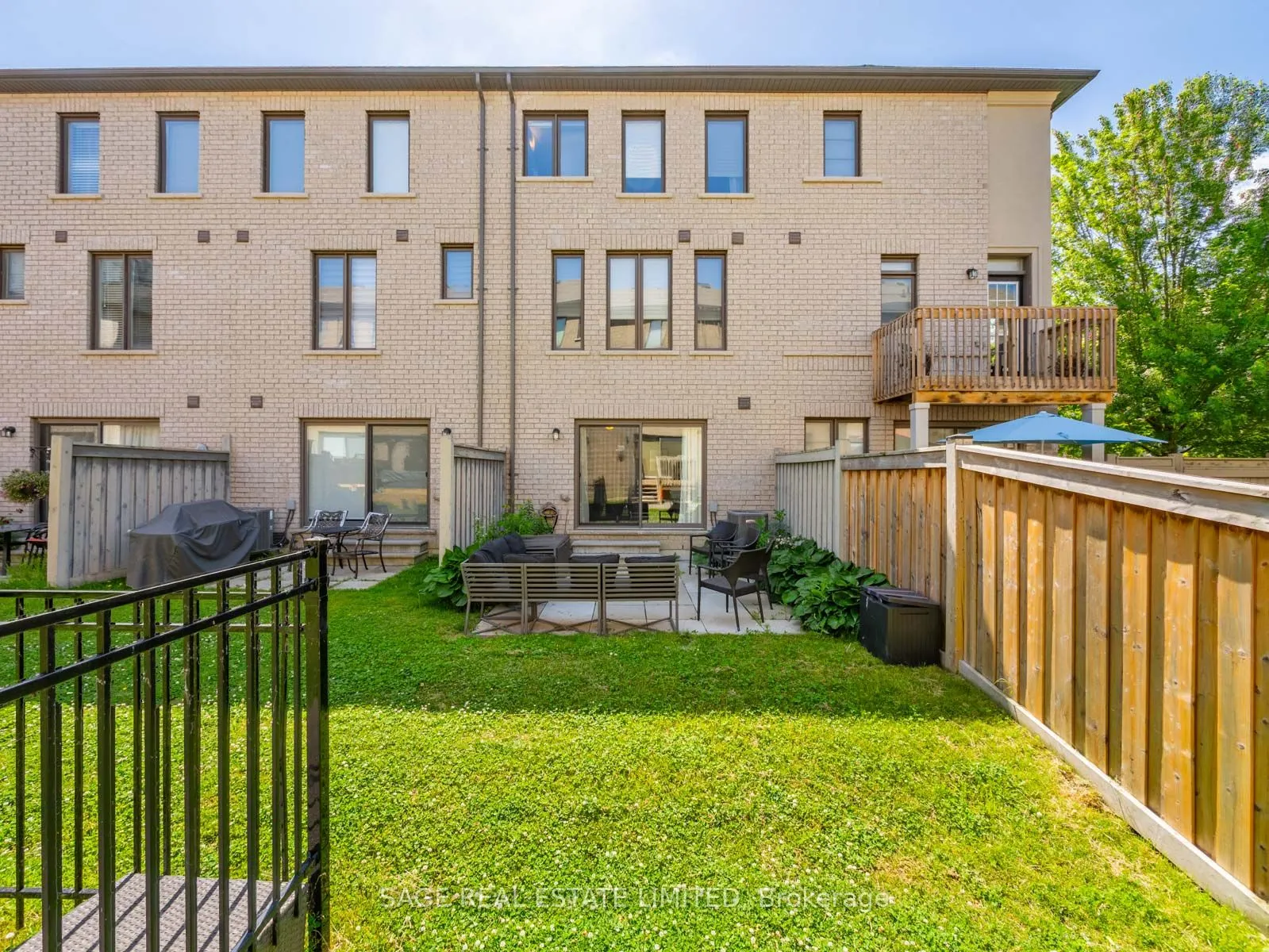 608 Mermaid Crescent