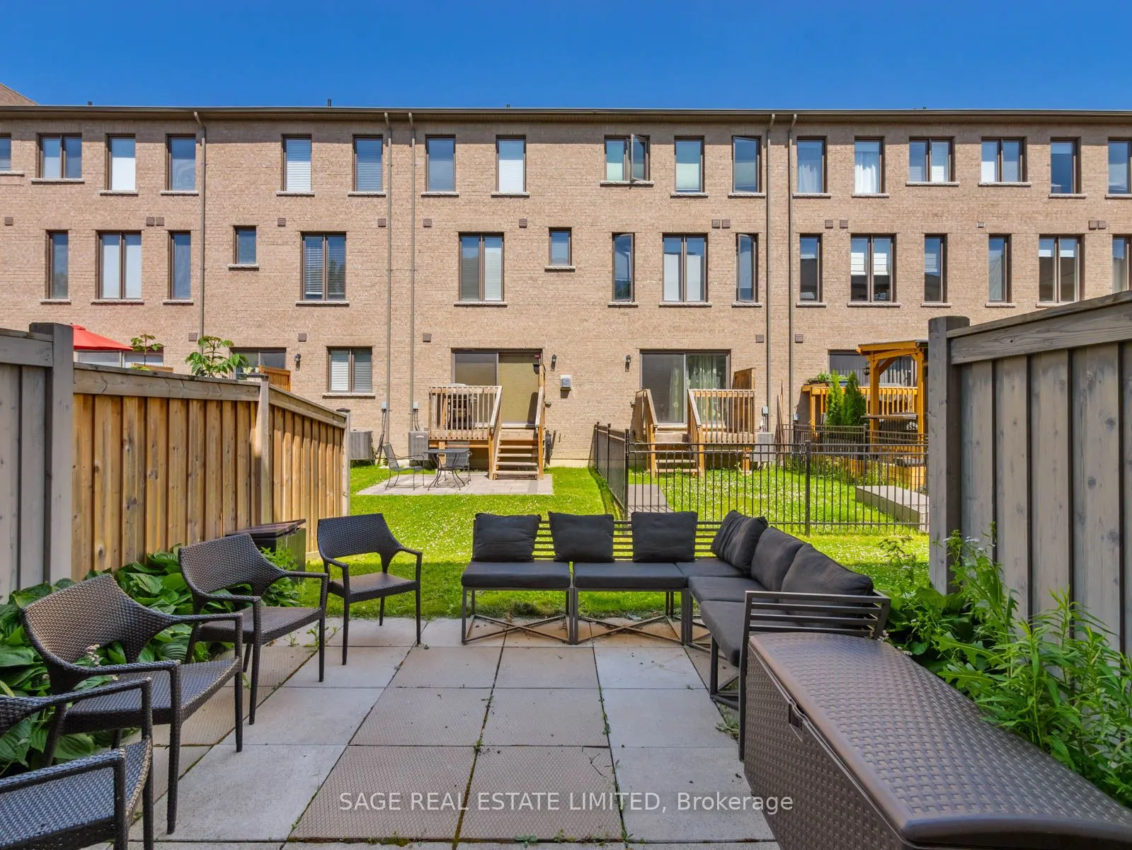608 Mermaid Crescent