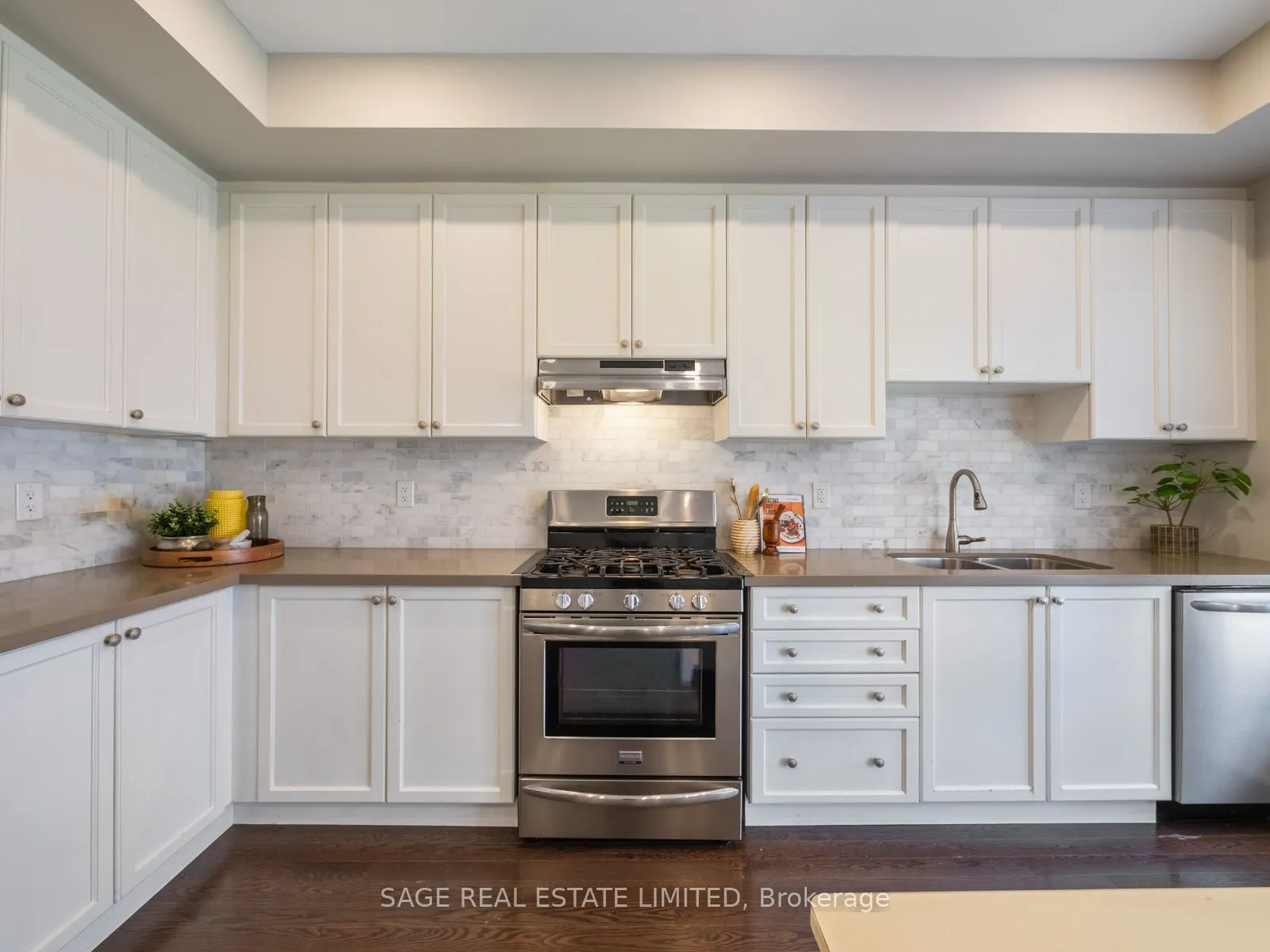 608 Mermaid Crescent
