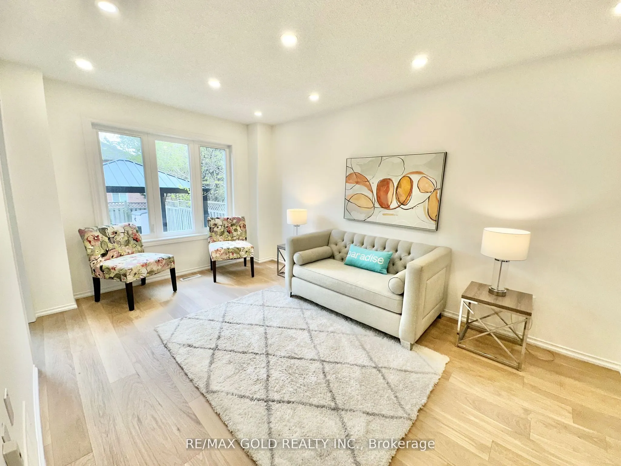 6296 Culmore Crescent