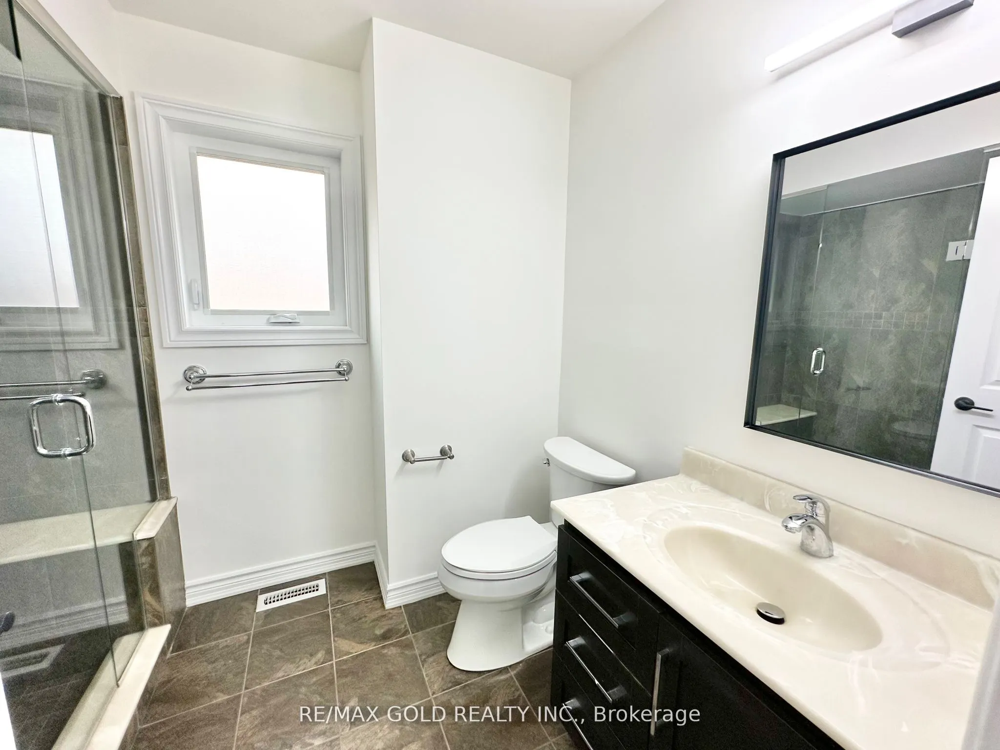 6296 Culmore Crescent