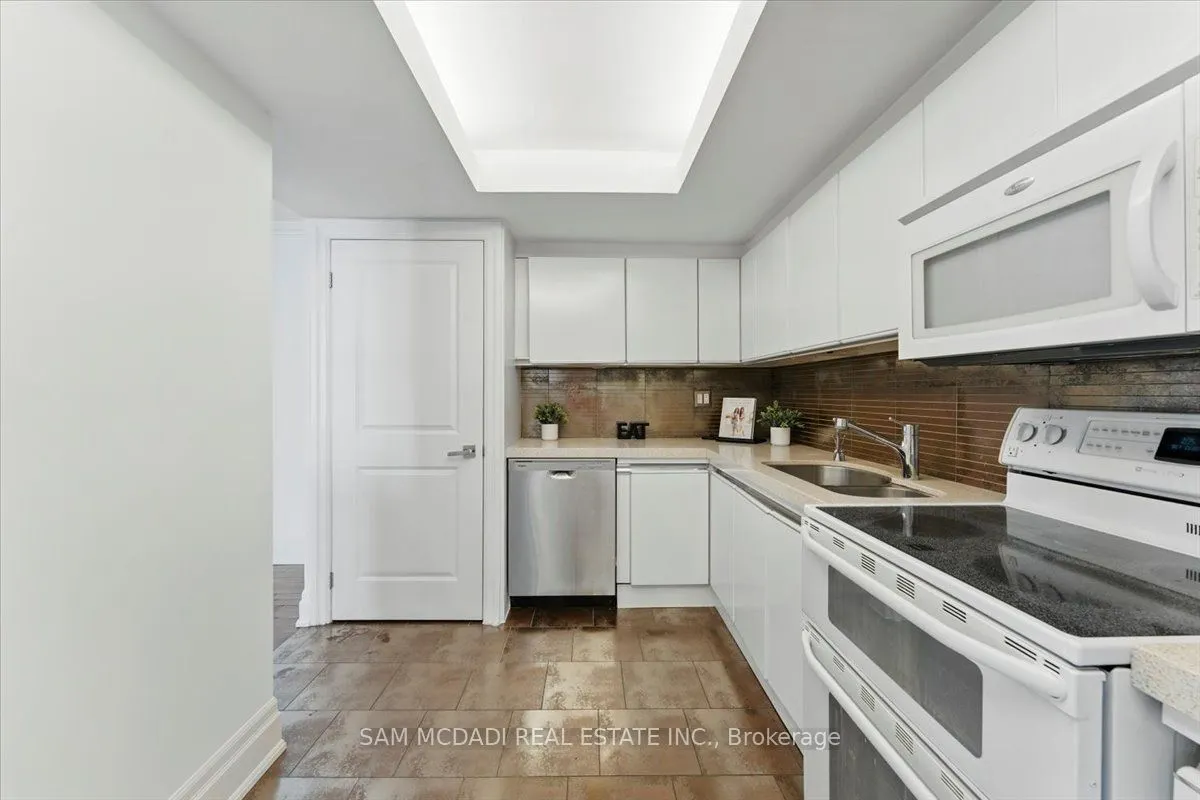 2045 Lake Shore Boulevard W #1605