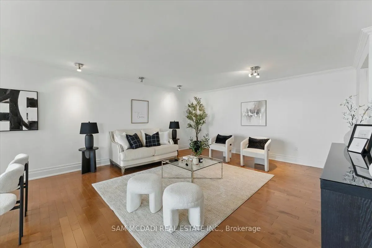 2045 Lake Shore Boulevard W #1605