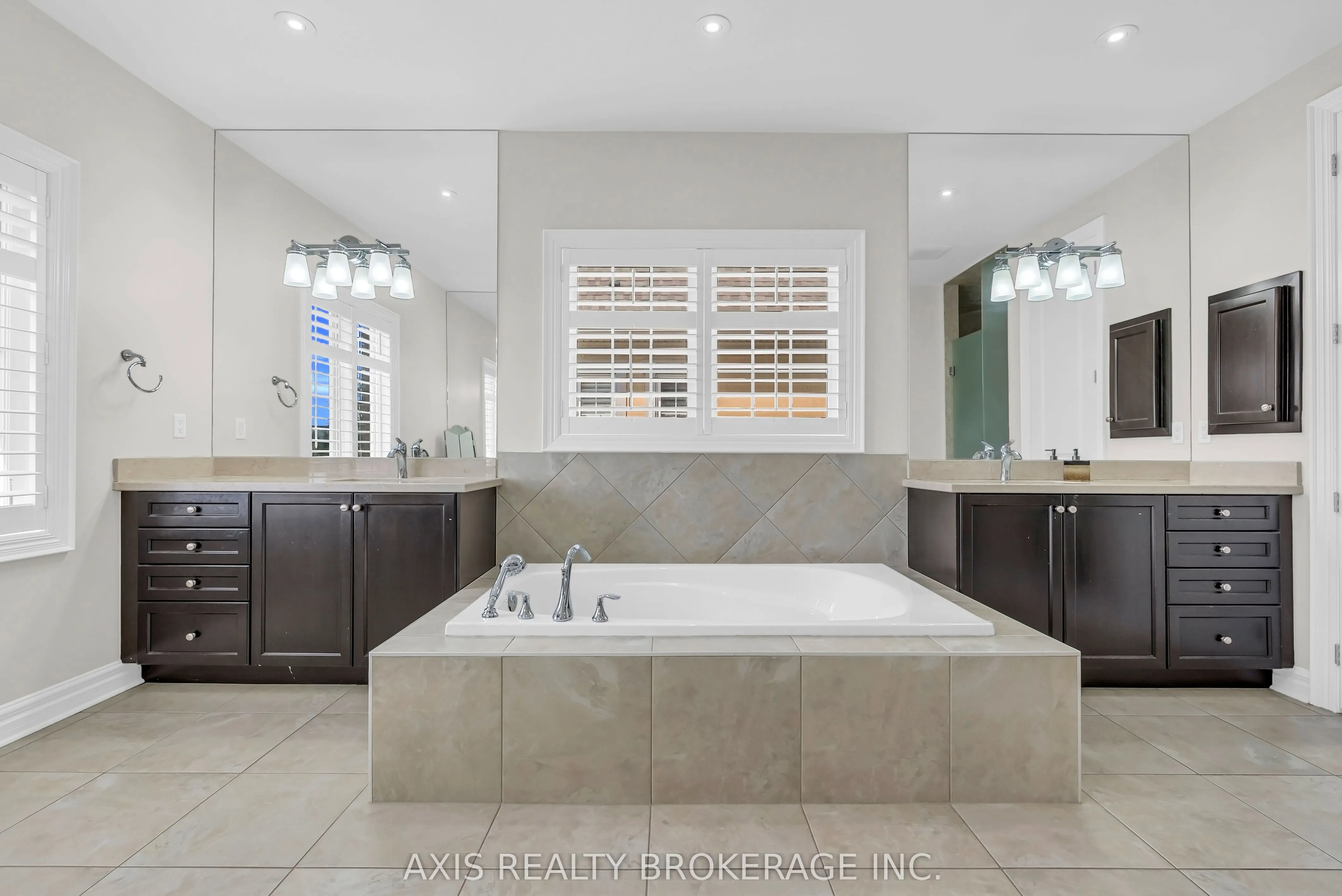 48 Kelways Circle