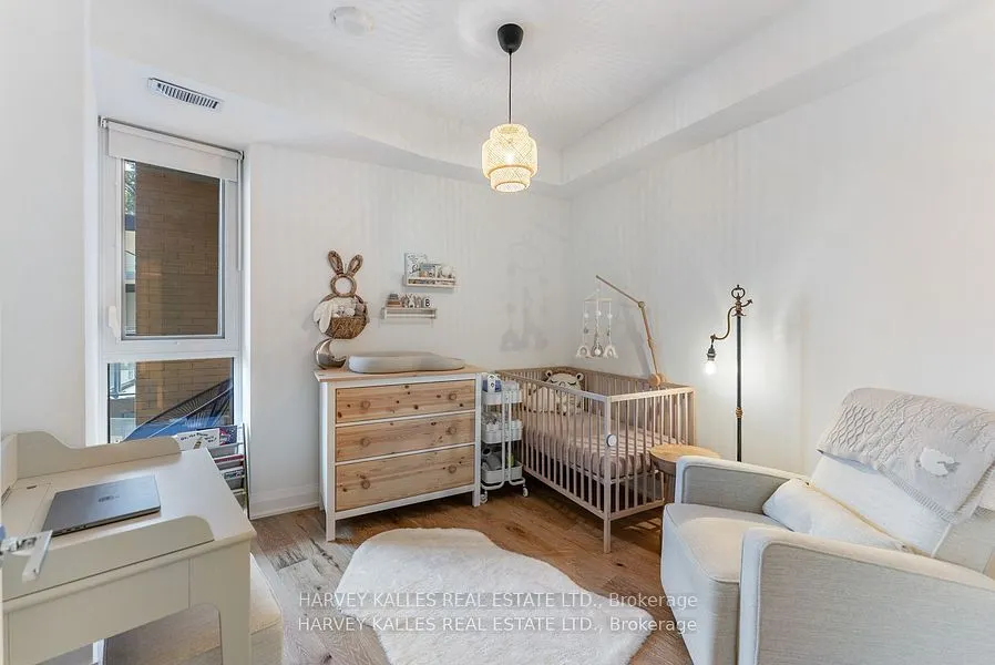 293 The Kingsway, #521