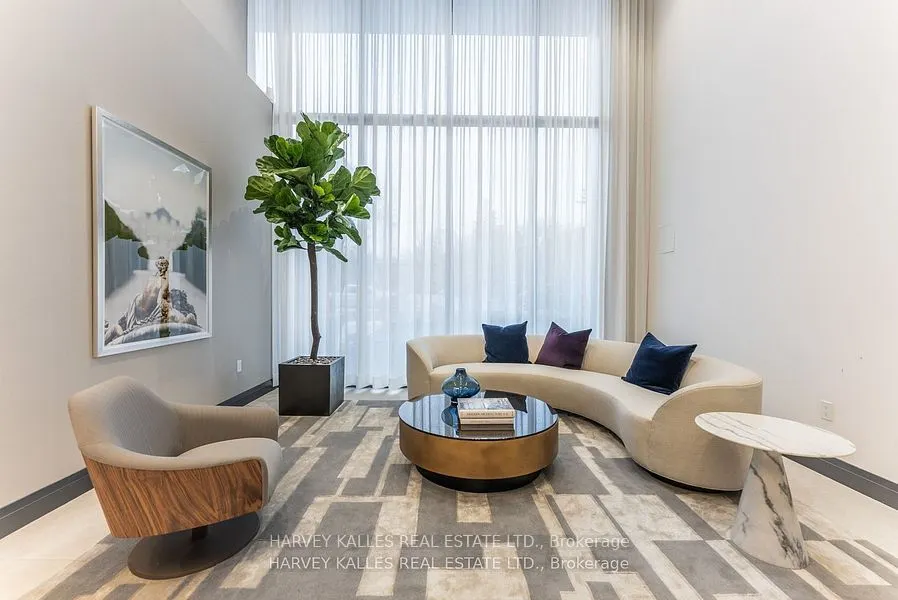 293 The Kingsway, #521