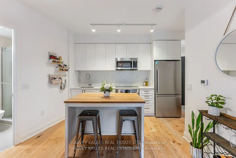 293 The Kingsway, #521