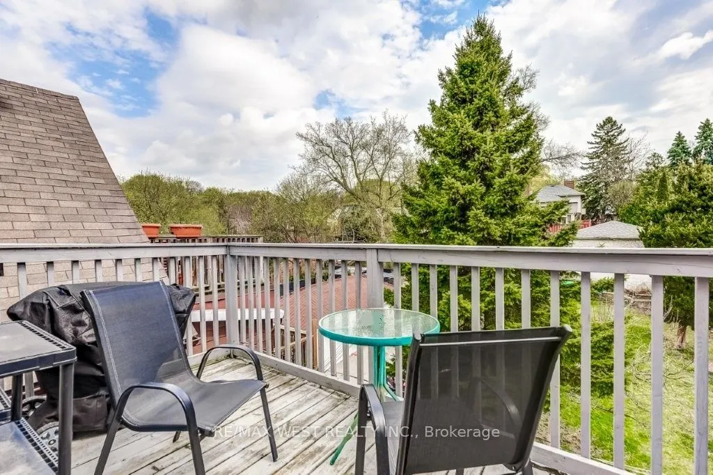 413 Parkside Drive