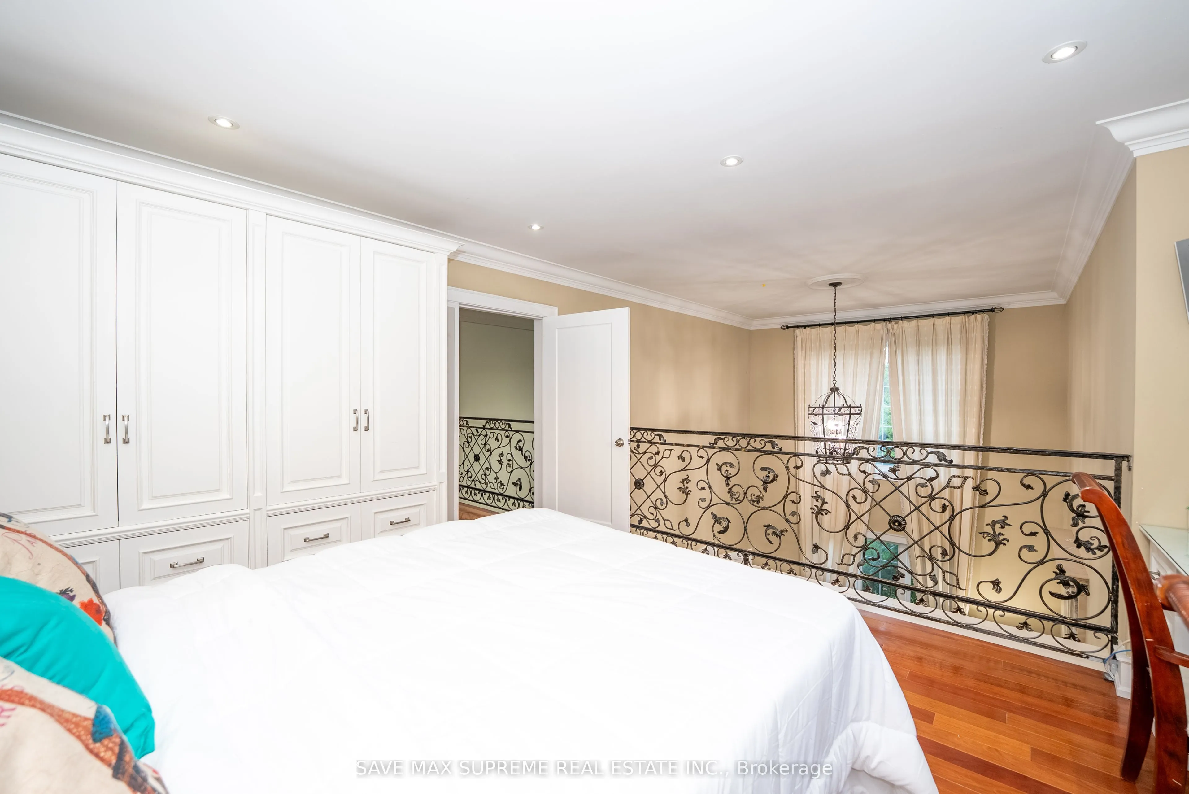 2489 Olinda Court