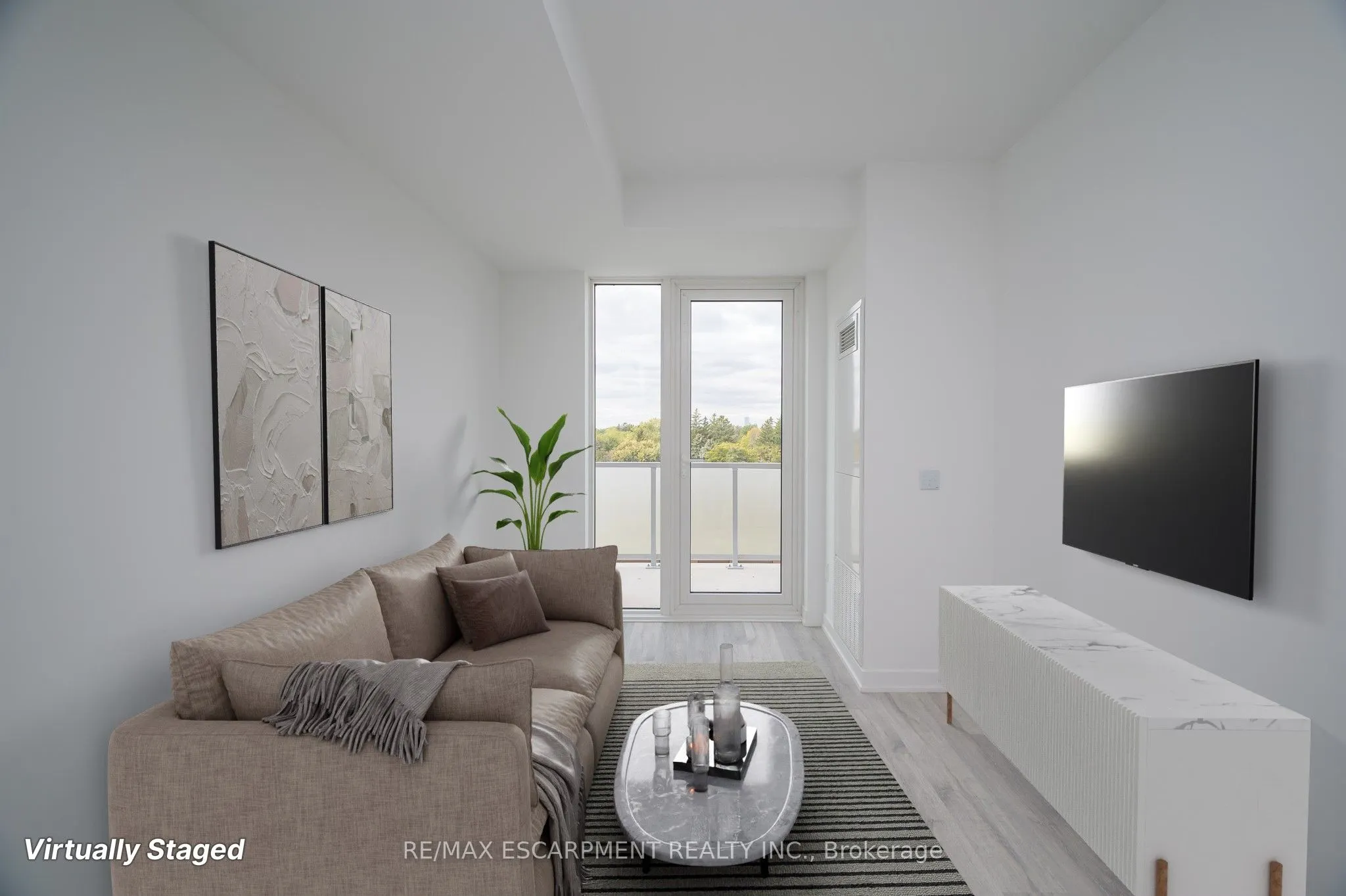 215 Lakeshore Road W, #526