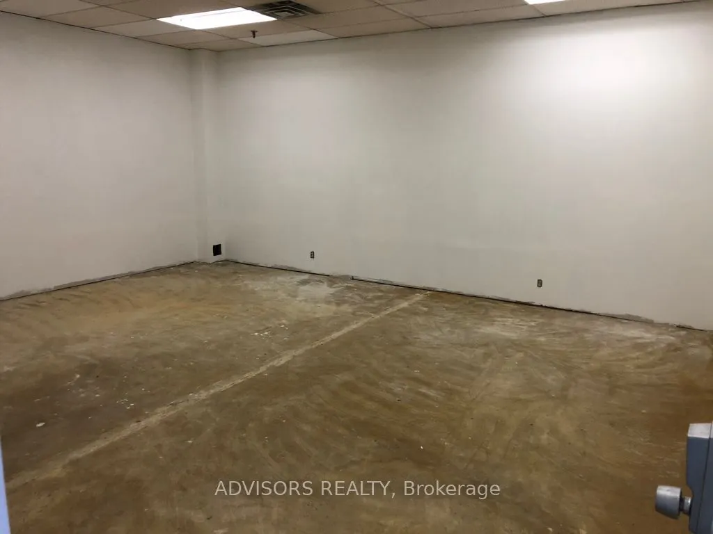 1140 Burnhamthorpe Road W, #131