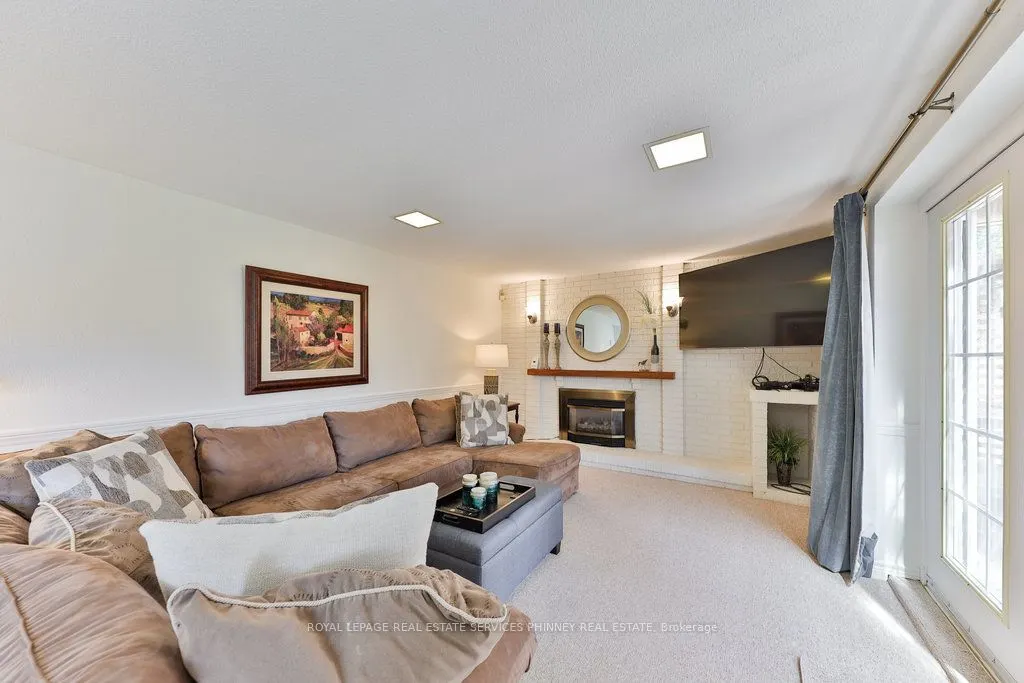 1432 Bridgestone Lane