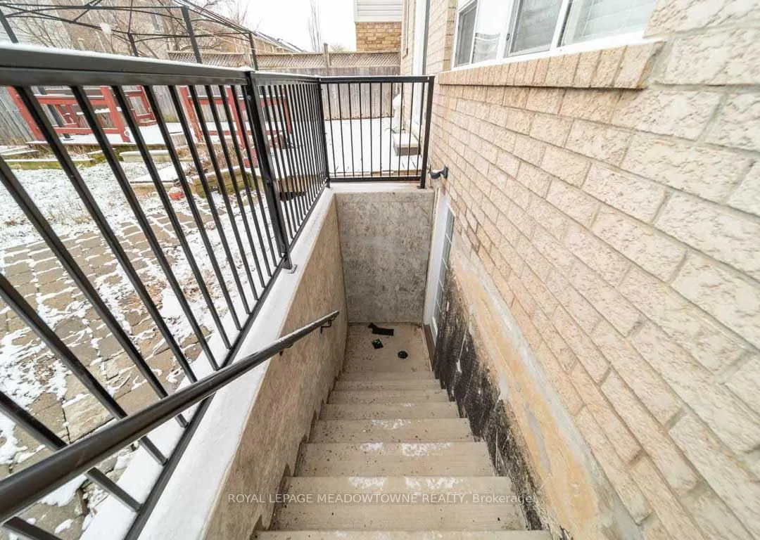 1036 Yates Drive