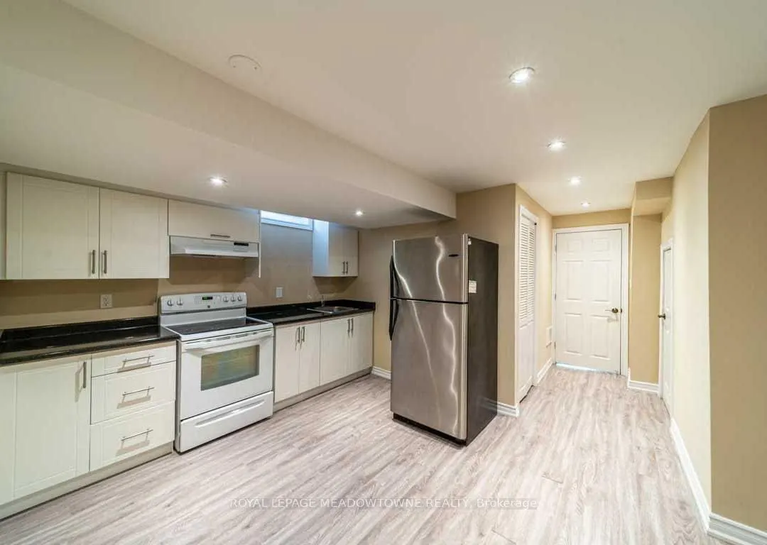 1036 Yates Drive