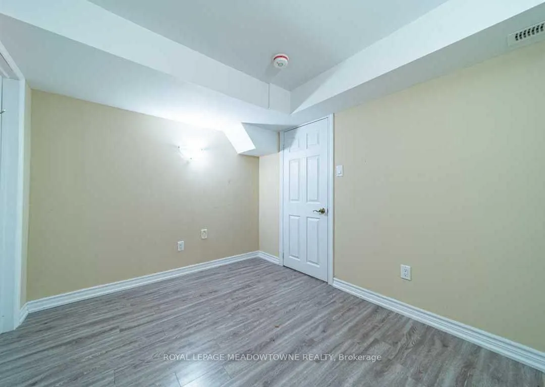 1036 Yates Drive