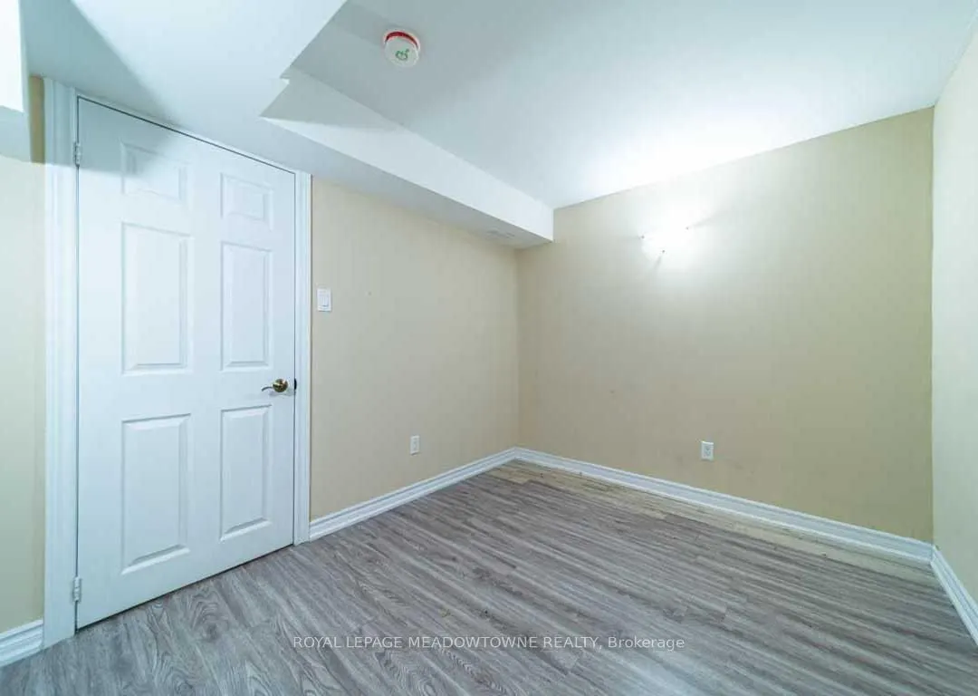 1036 Yates Drive