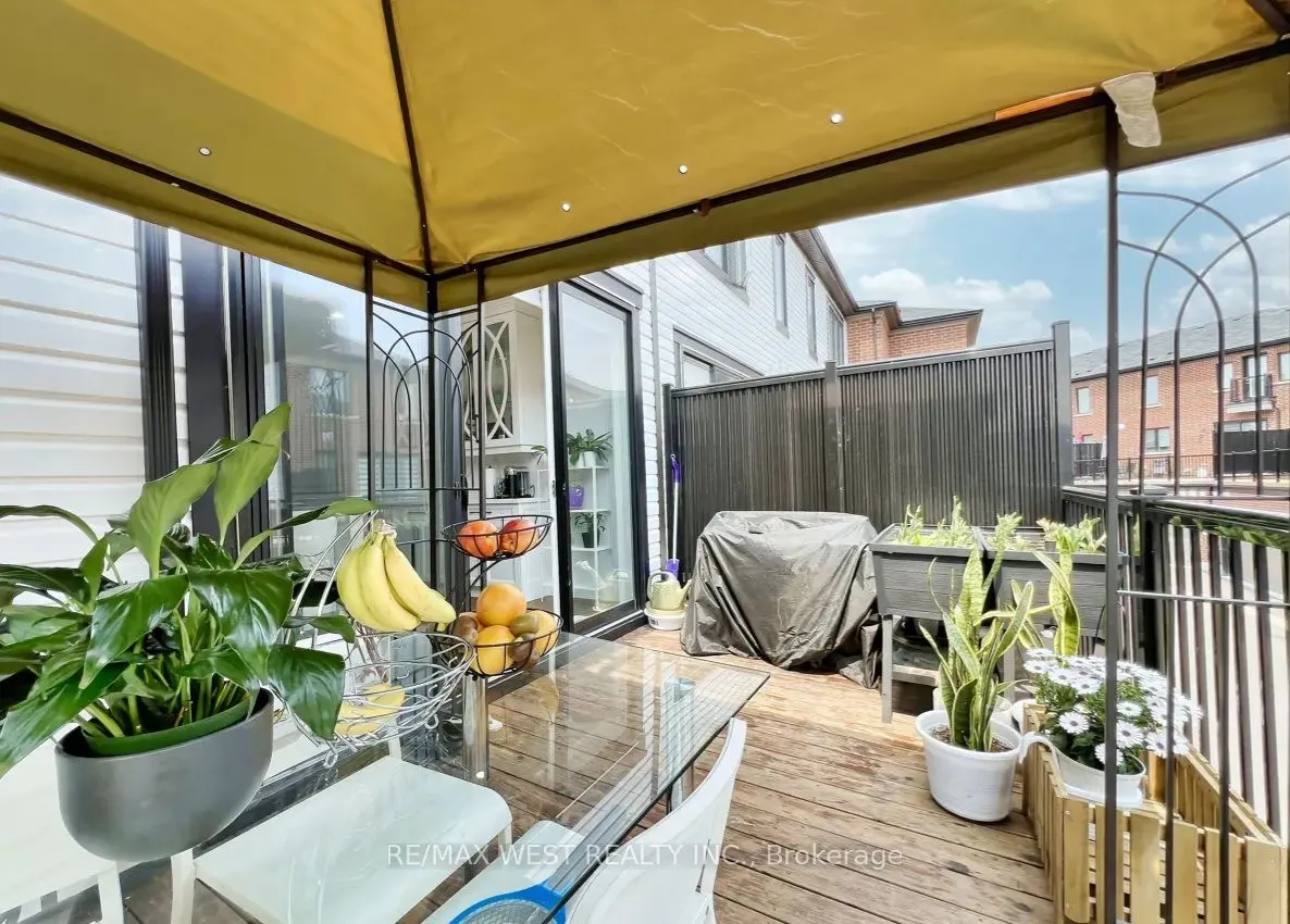 975 Whitlock Avenue #20