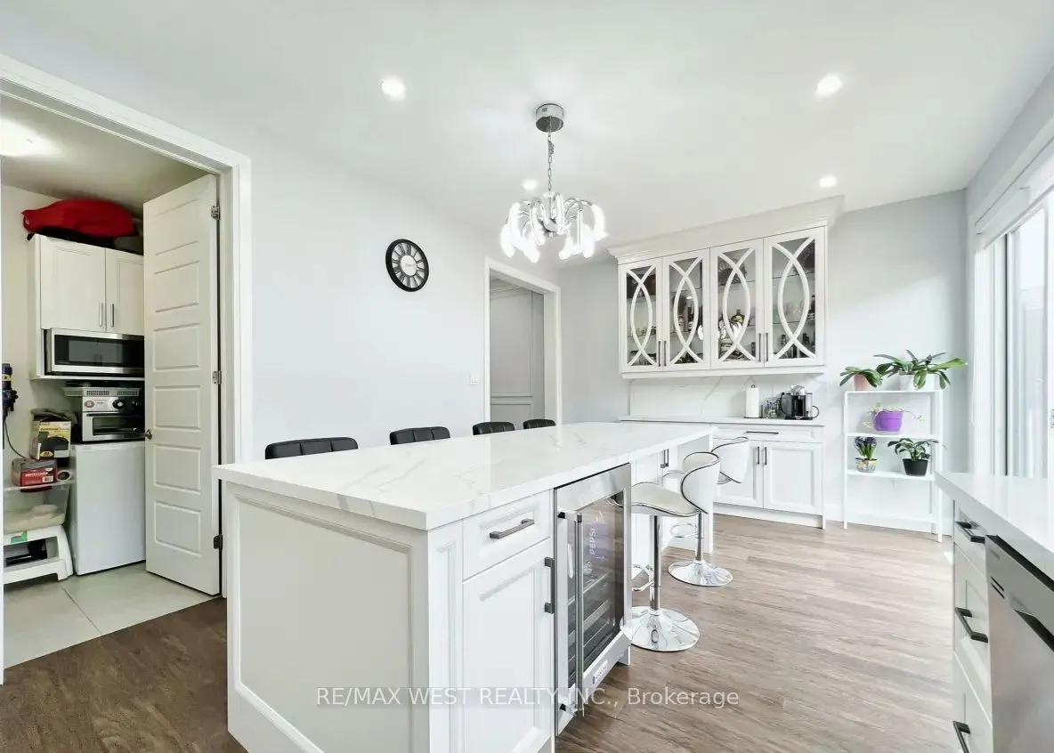 975 Whitlock Avenue #20