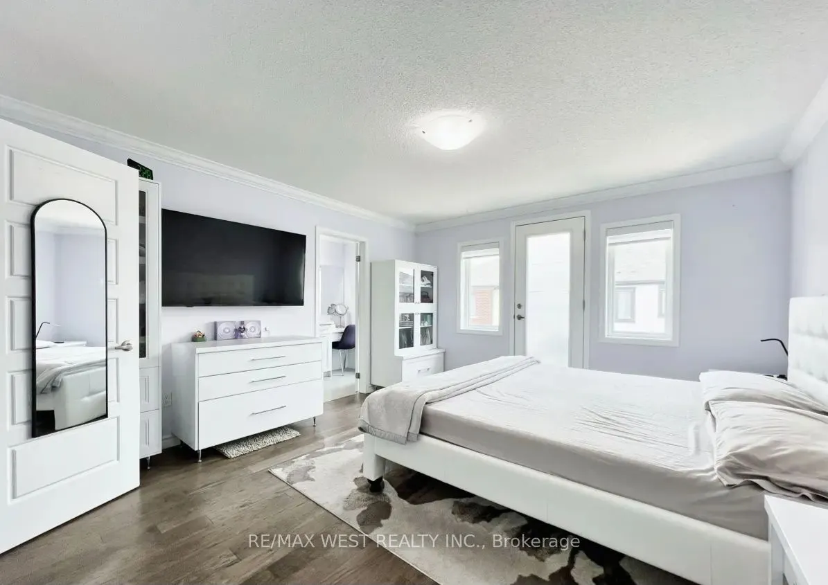 975 Whitlock Avenue #20