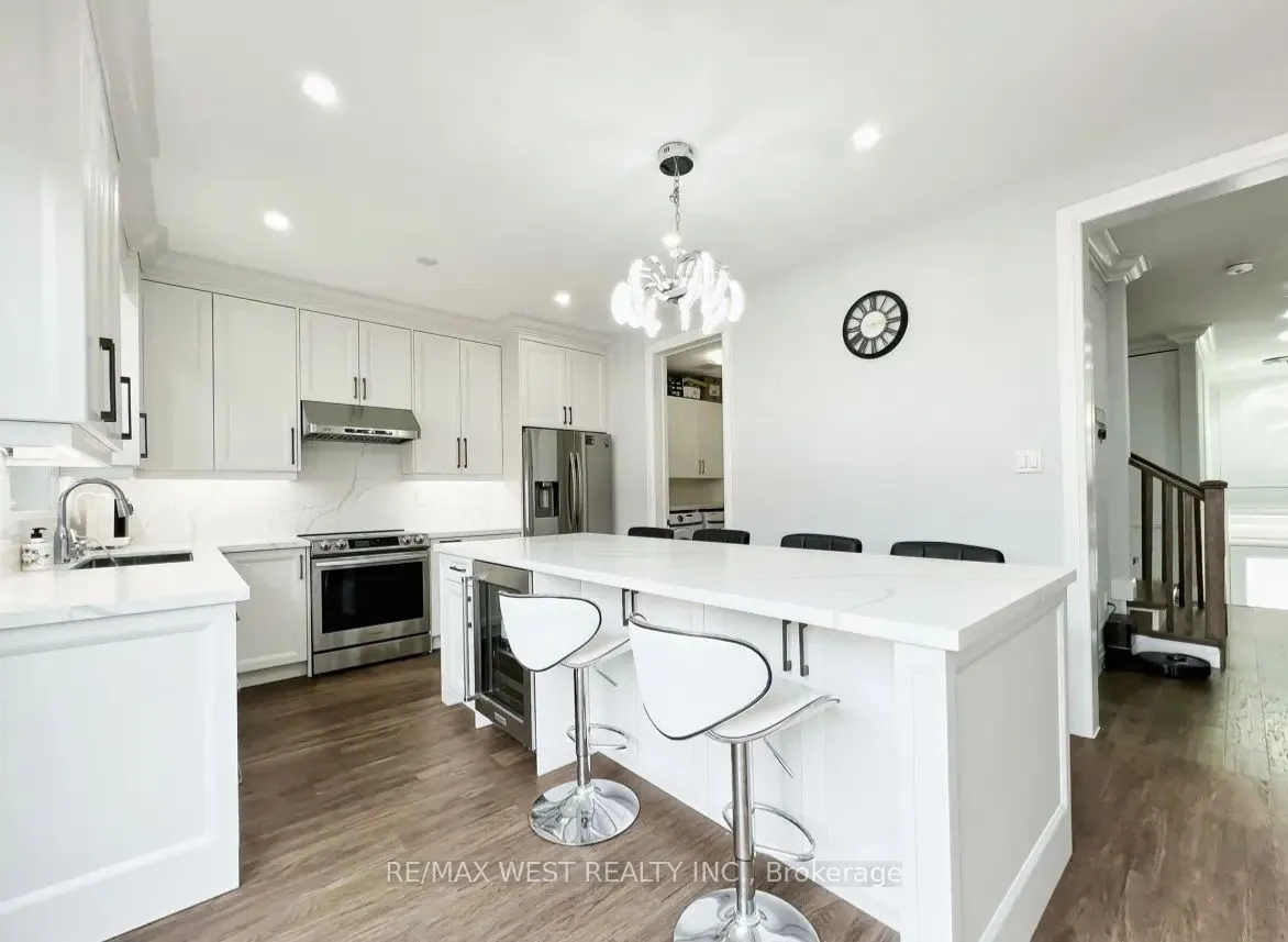 975 Whitlock Avenue #20